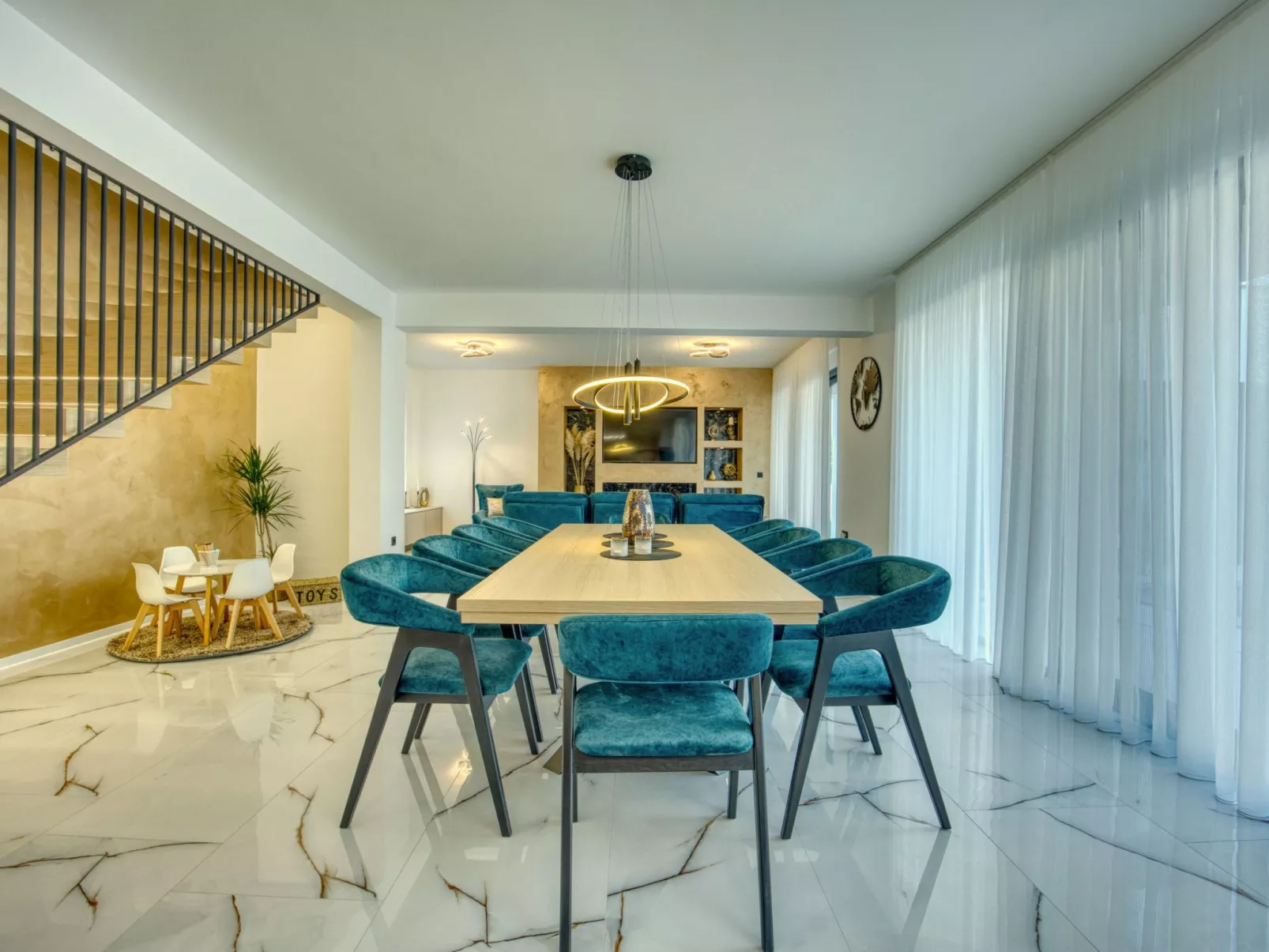 Villa Elena - Image-tags.info