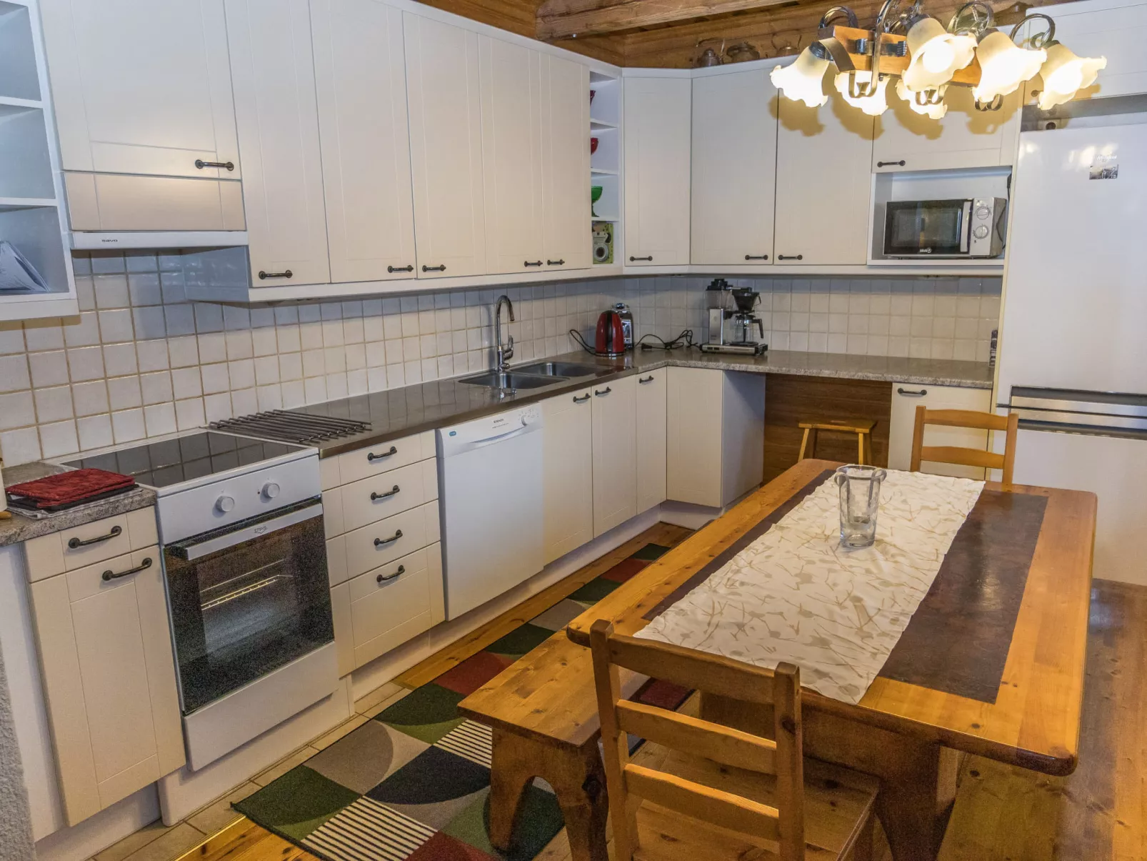 Villa huvikalliola - Binnen