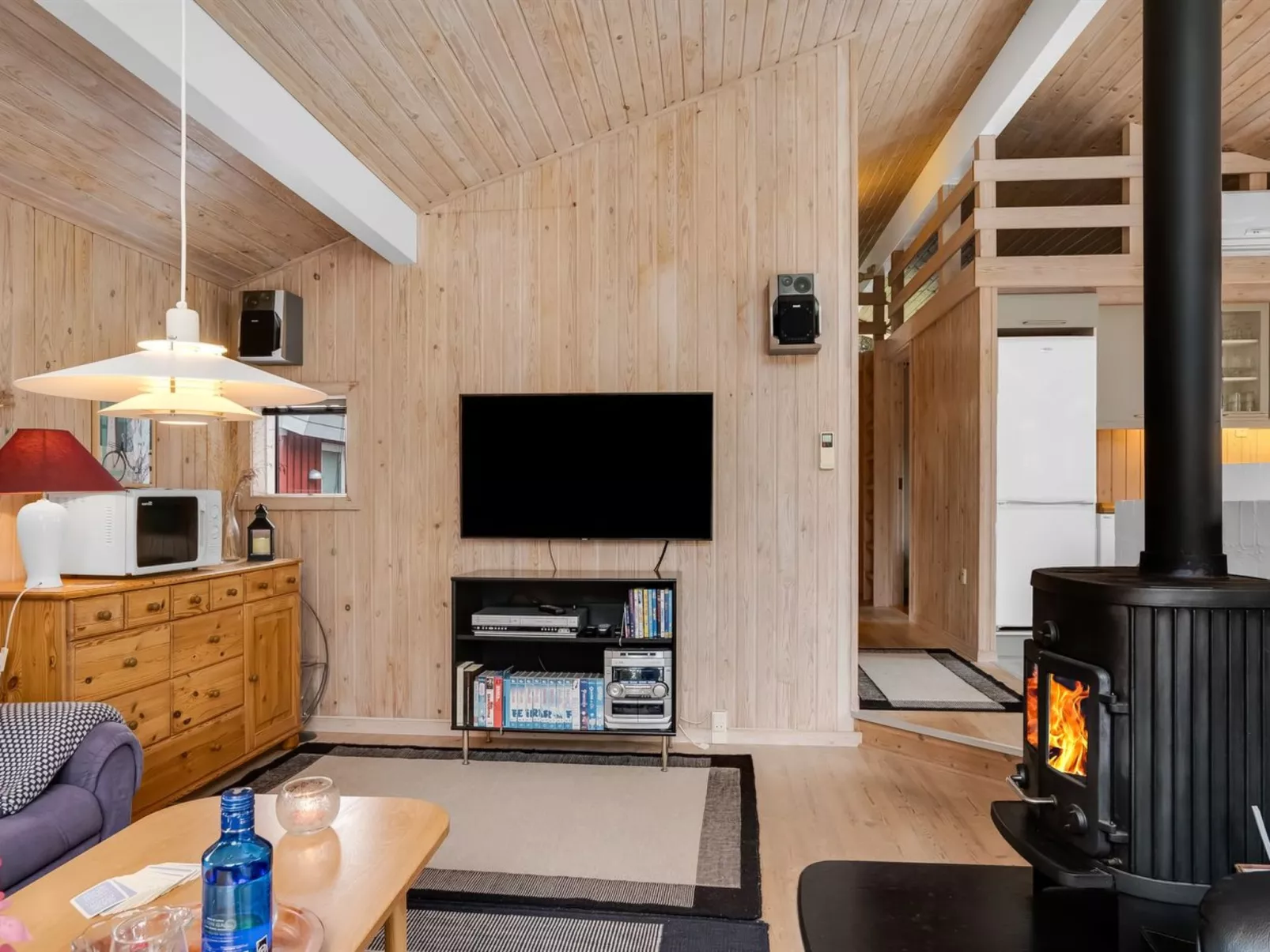 "Anneke" - 2km from the sea-Binnen