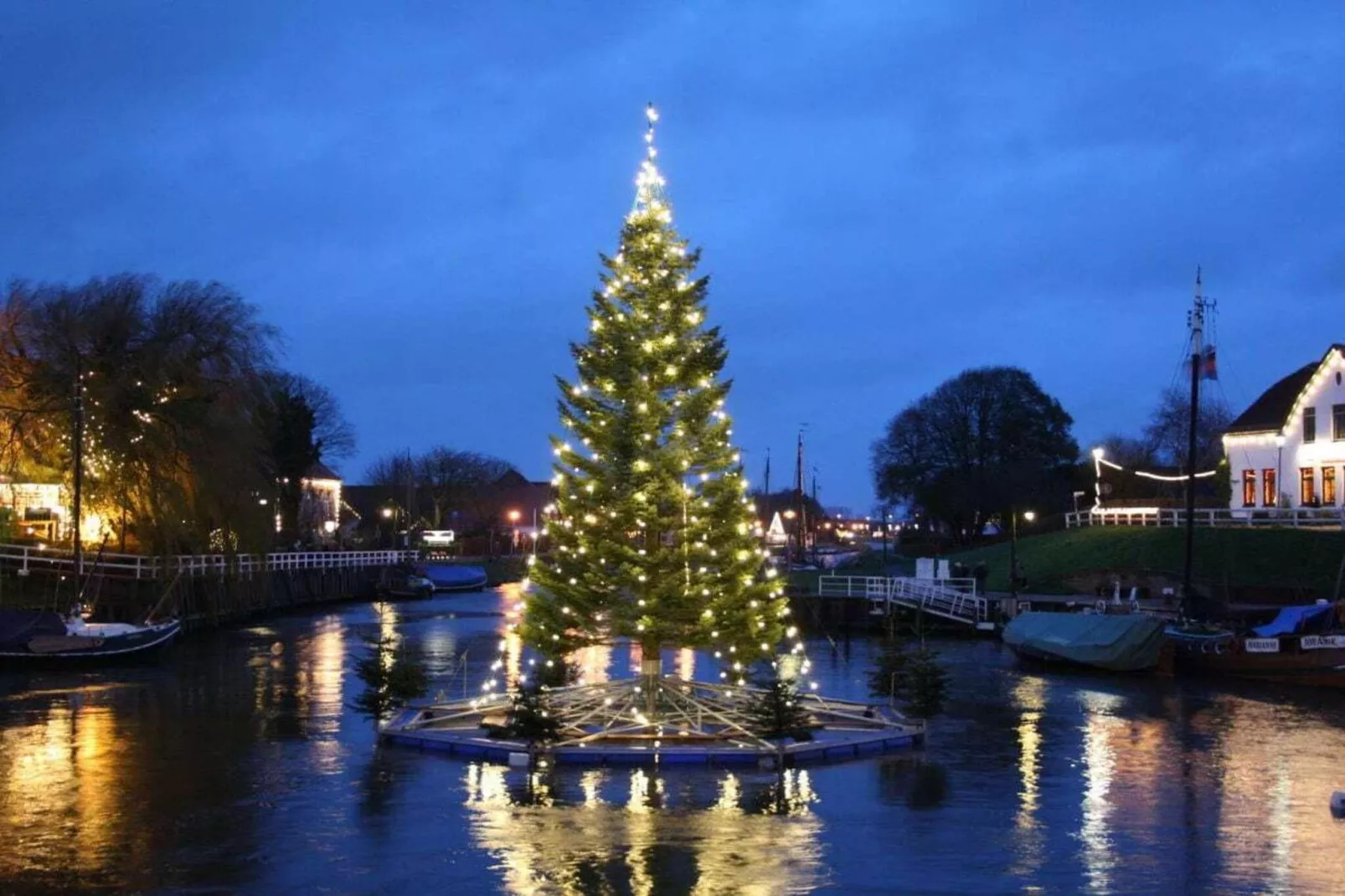 231871-Image-tags.water view