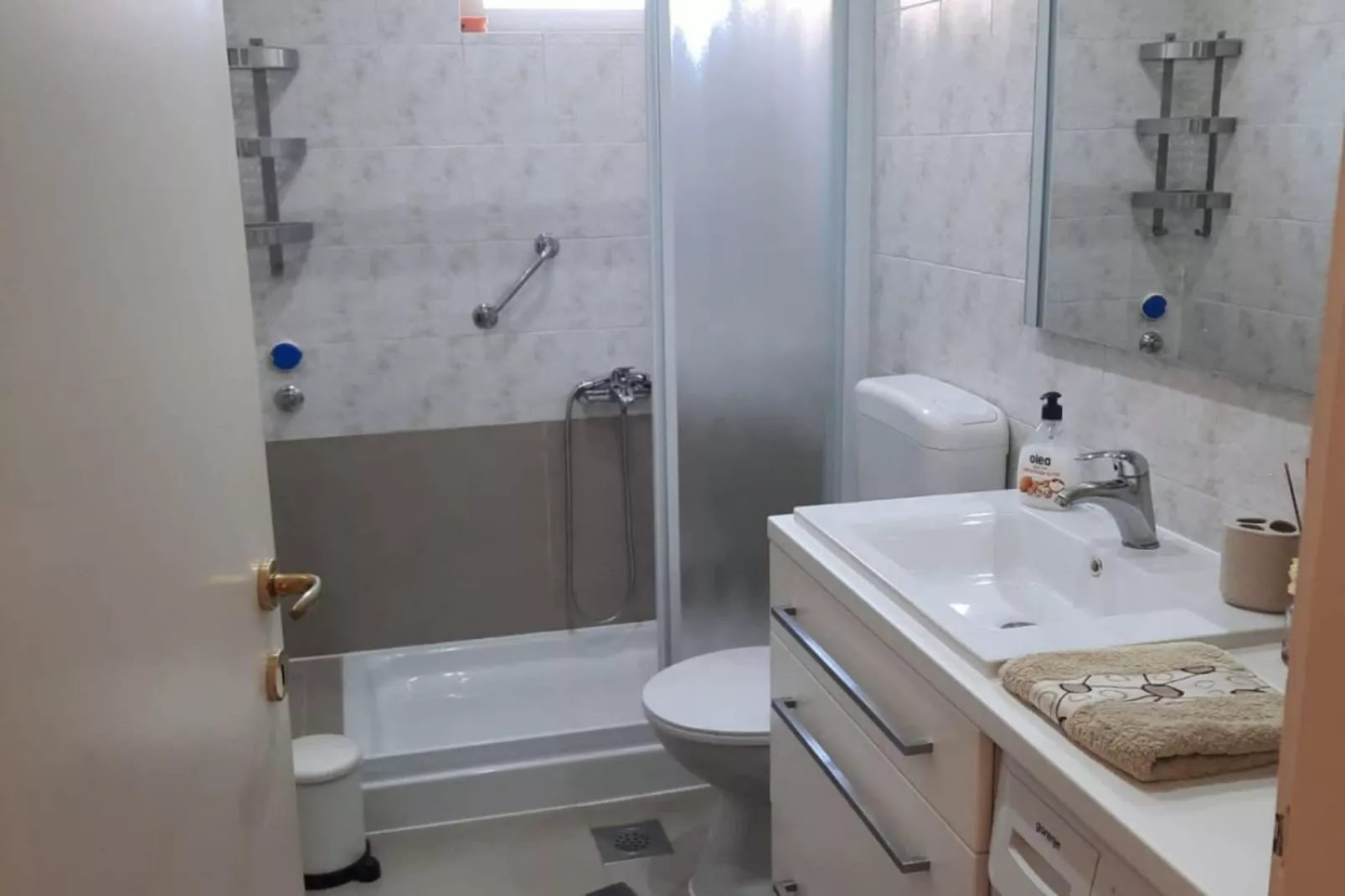 Premium apartment Sunny-Badkamer