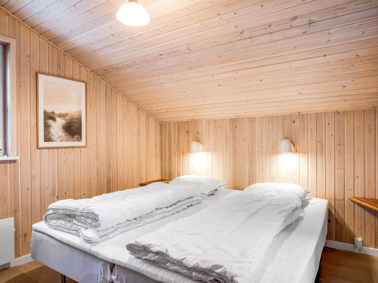 "Henne" -  from the sea-Binnen