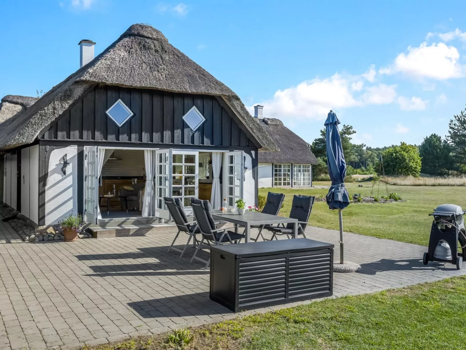 "Ronja" - 1.3km from the sea-Buiten