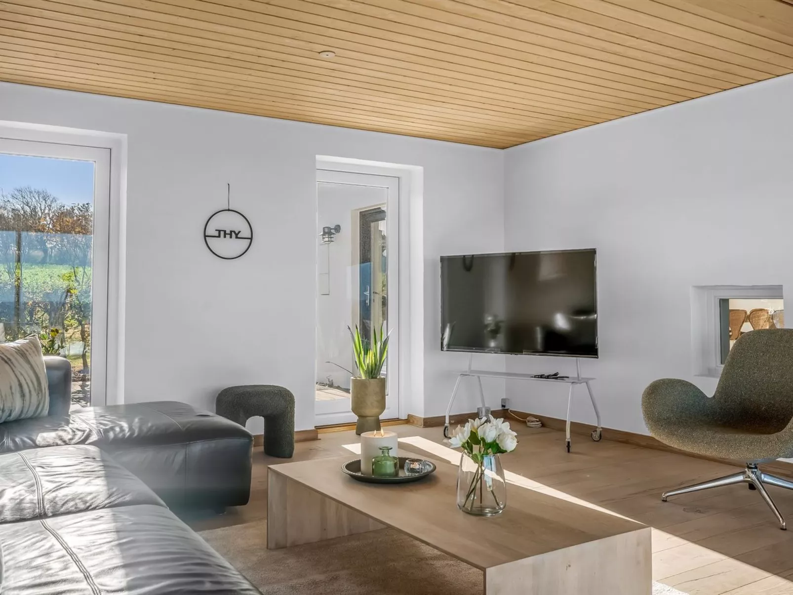 "Elida" - 400m from the sea-Binnen