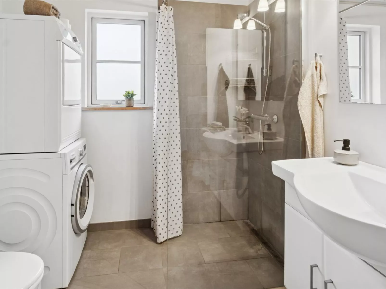 "Erikke" - 575m from the sea-Binnen