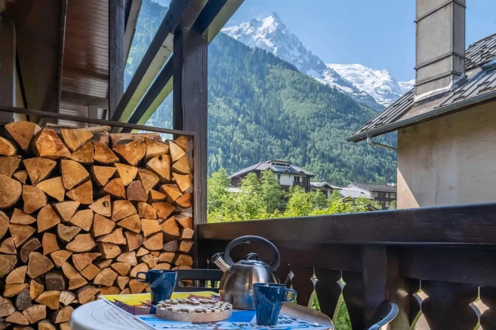 Châlet Racar pour 4 personnes centre ville et vue sur la montagne-Terrasbalkon