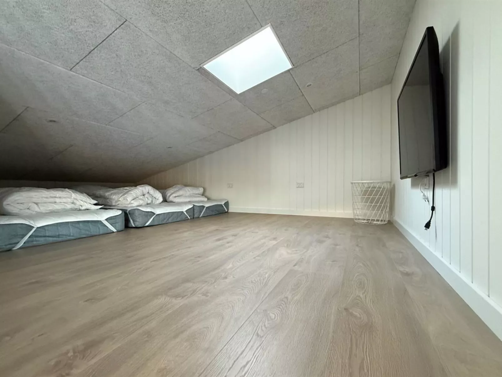 "Marten" - 500m from the sea-Binnen