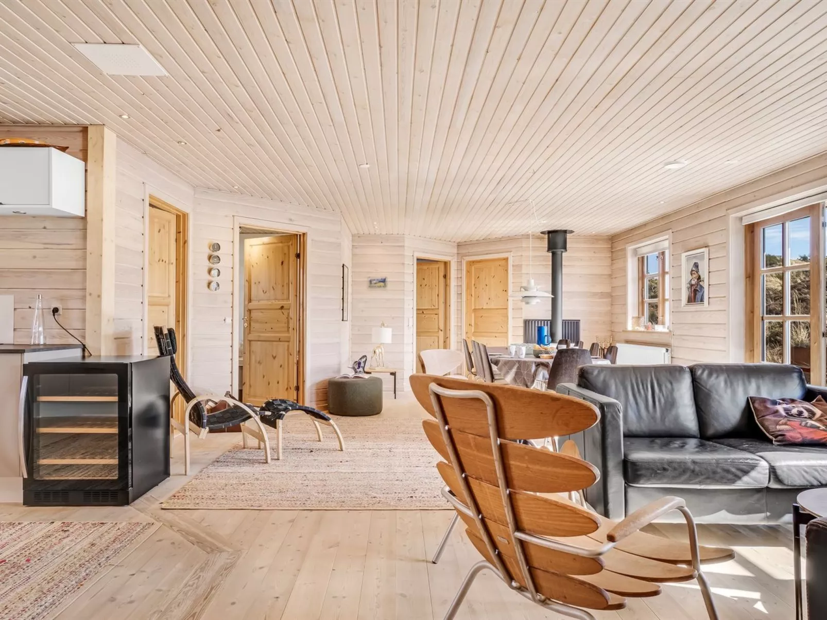 "Uolevi" - 600m from the sea - Binnen