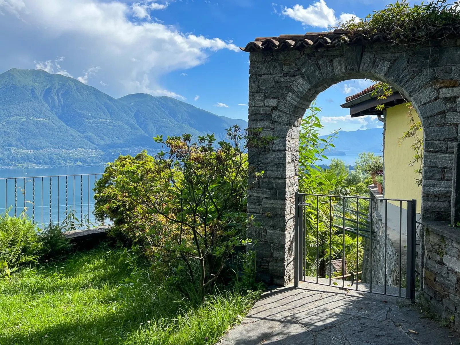 Casa Riale oben - Image-tags.info