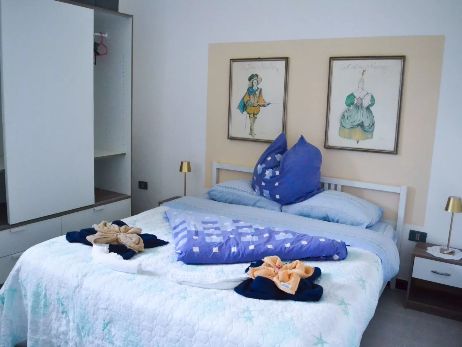 Mit privatem Garten, Meerblick und Gemeinschaftspool - Image-tags.info