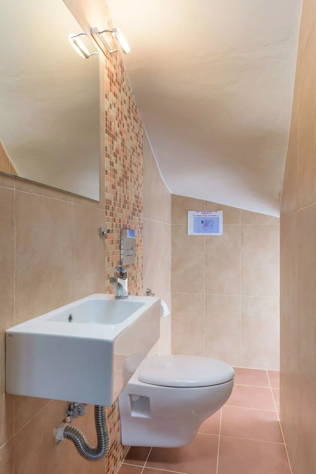 Liebevoll ausgestattetes Haus in ruhiger Lage mit beheiztem Pool und Meerblick - Image-tags.info