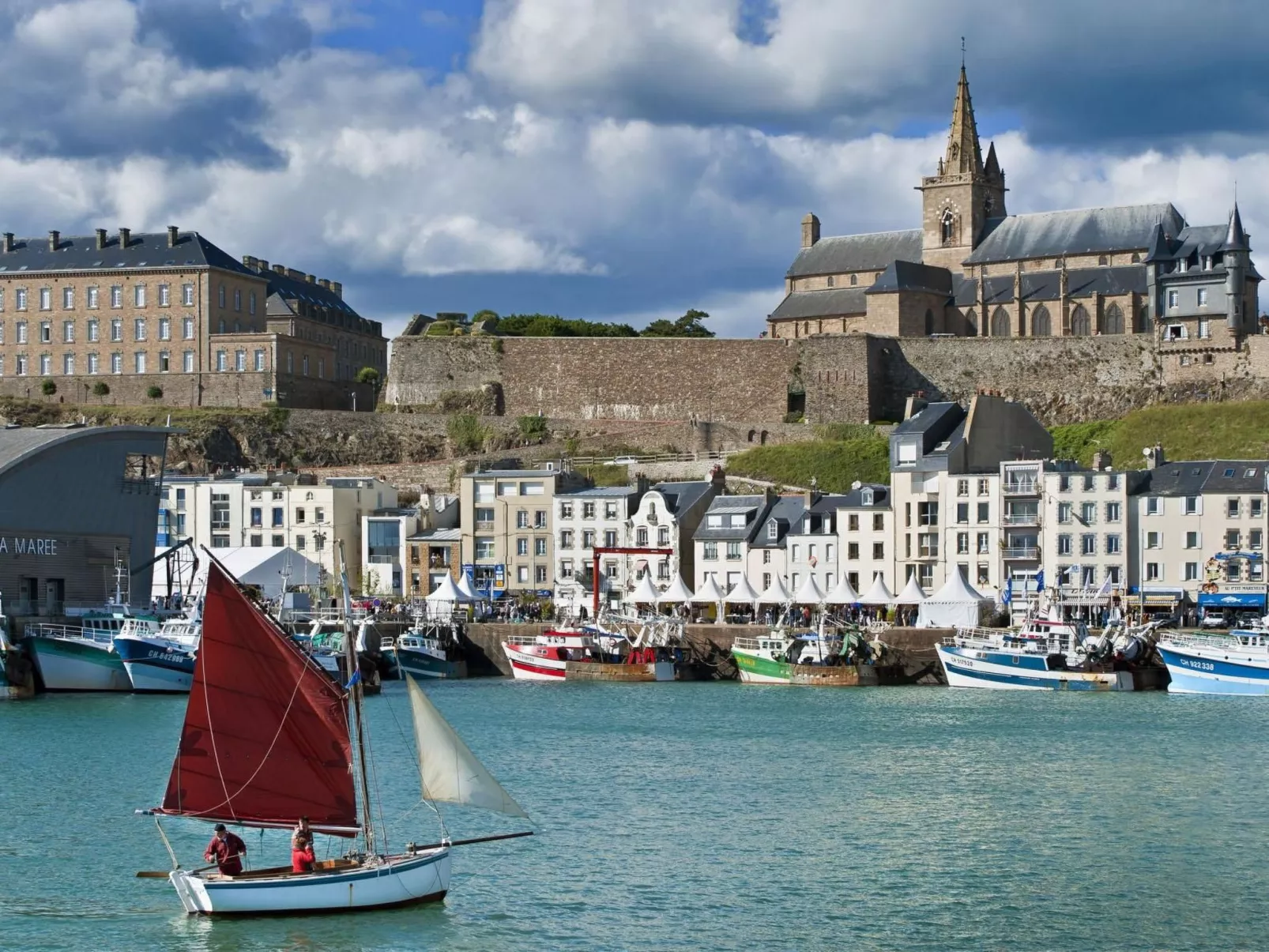 "Les flots bleus" (Die blauen Strände) - Binnen