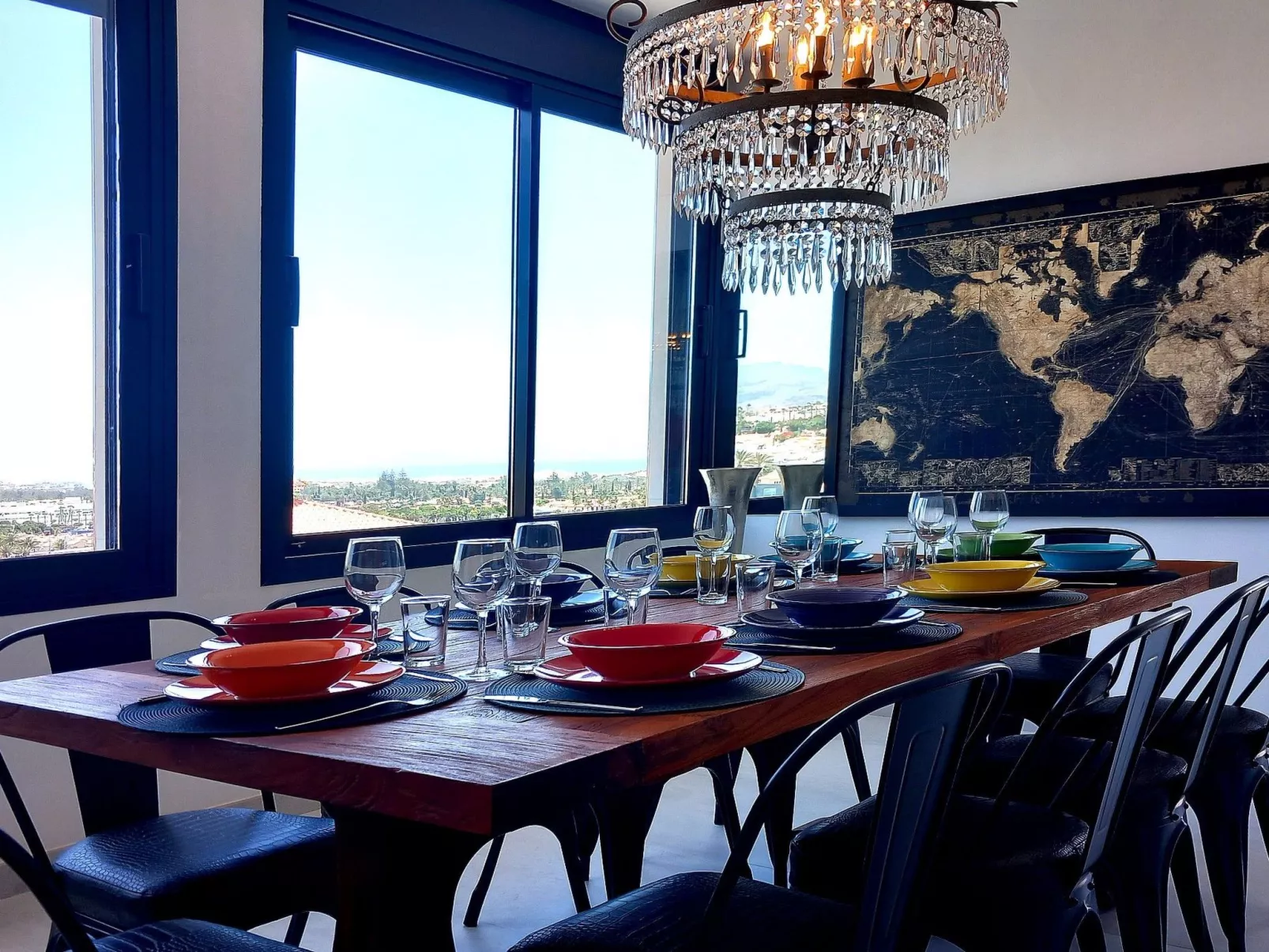 Geräumige Villa, beheizter Pool und atemberaubende Aussicht - Image-tags.info