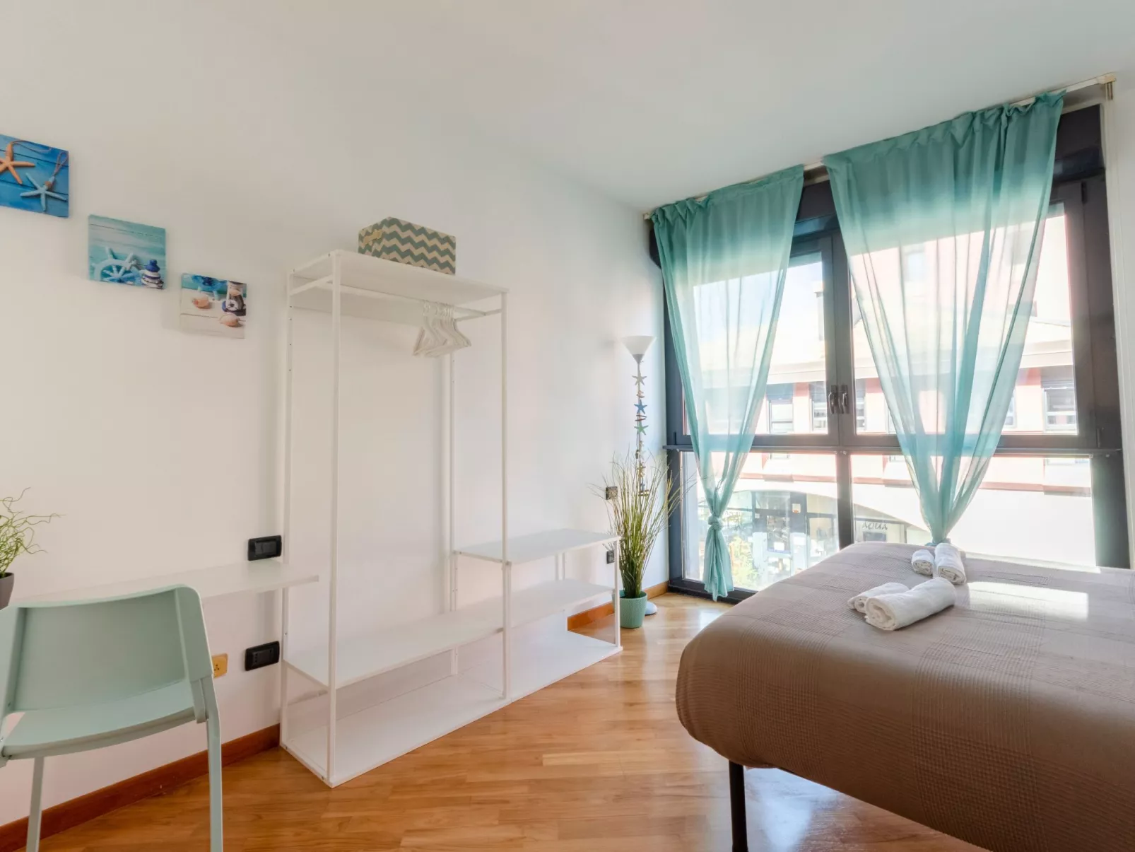 Dock of the Bay Genova, 2b 1b, 2 garage e balcone - Image-tags.info