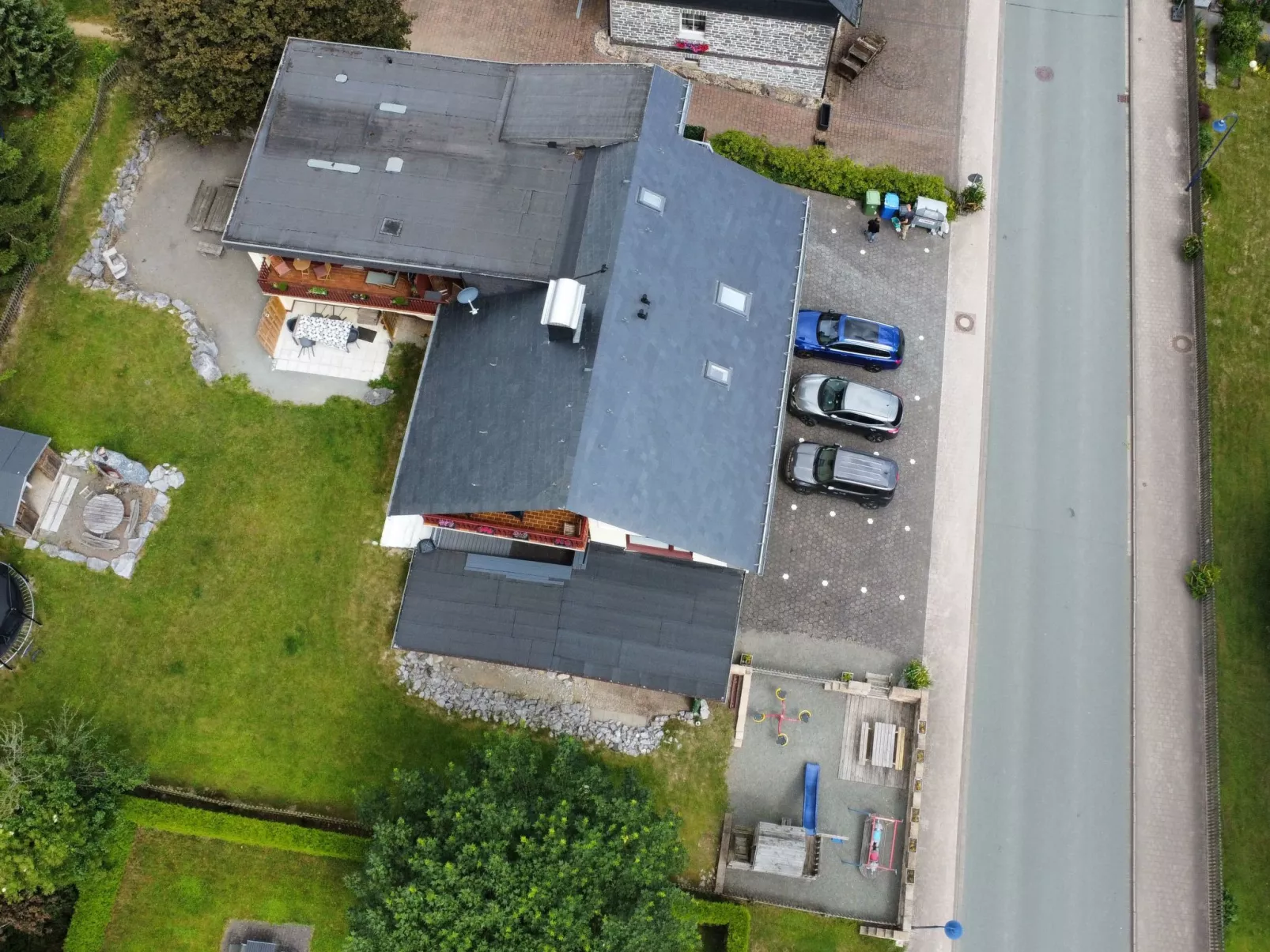 Renovierte Wohnung in Schwalefeld mit Garten, Terrasse und Grill - Image-tags.info