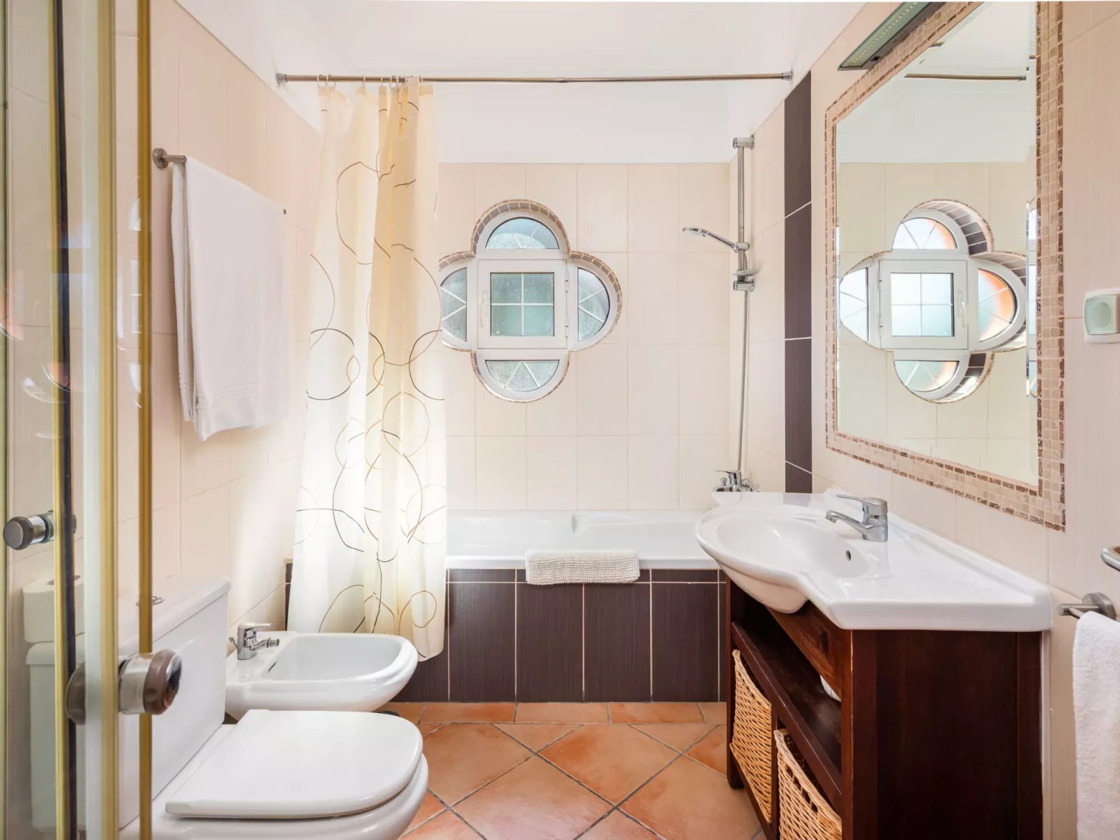 4-Schlafzimmer-Villa, Garten, Pool, Strand - Image-tags.info