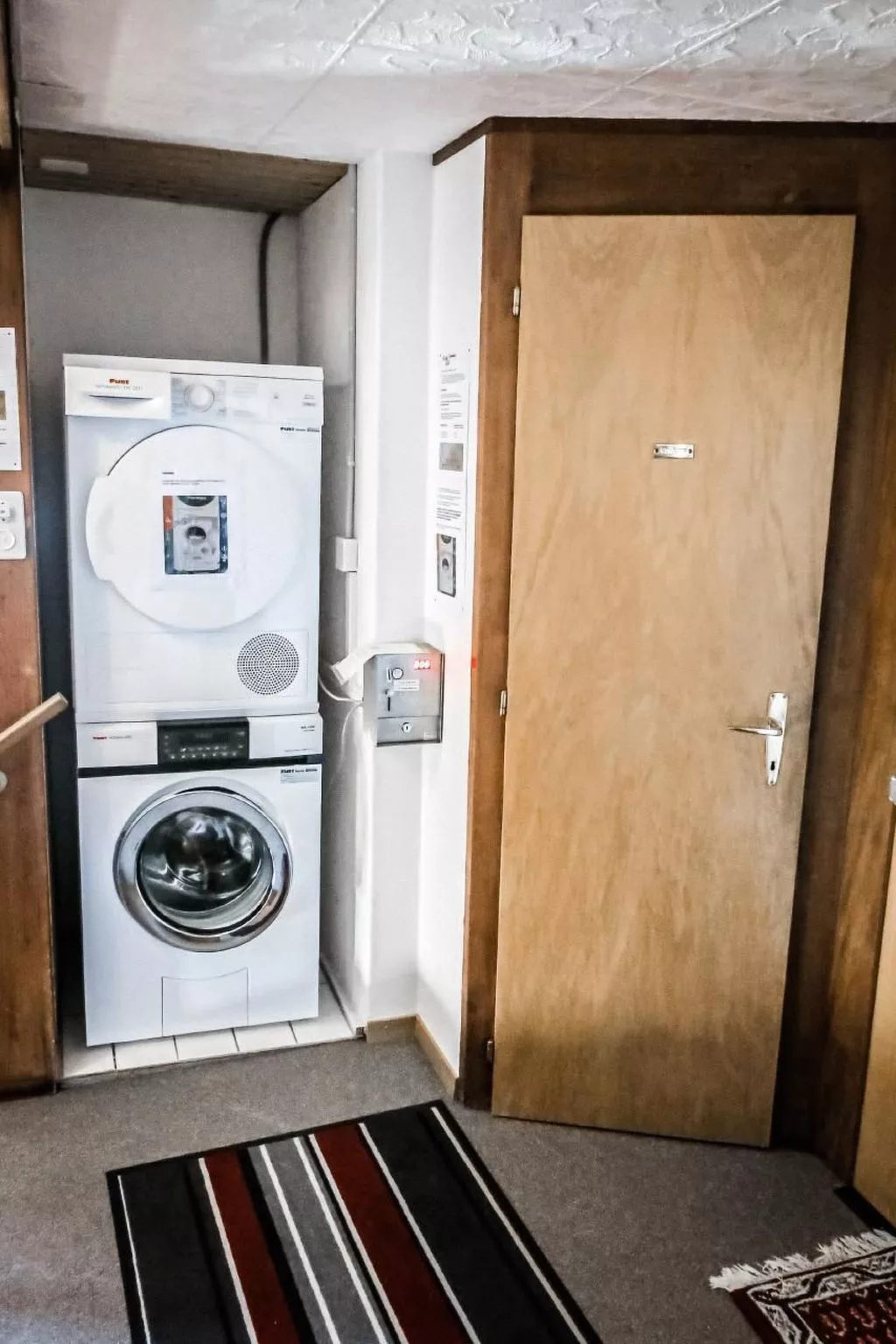 Chalet Lilo Big view - Image-tags.info