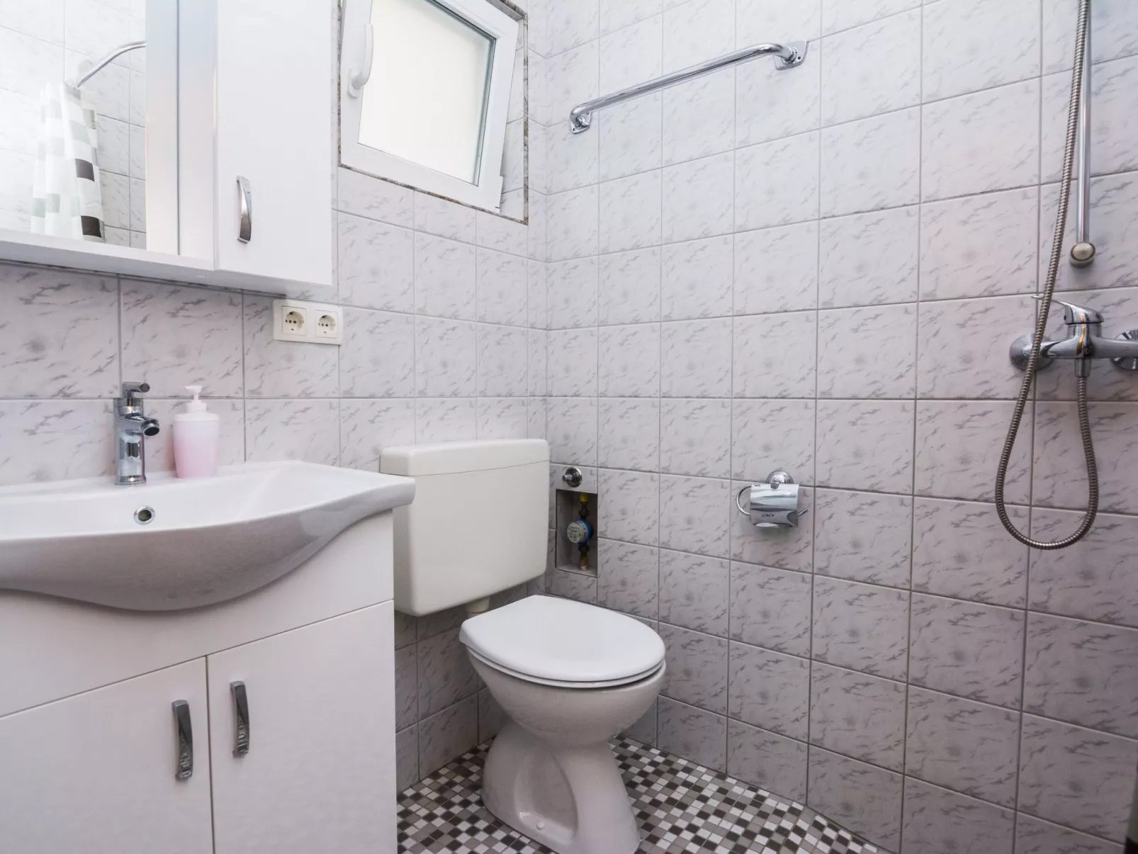 Apartment Skundric 2 - Image-tags.info