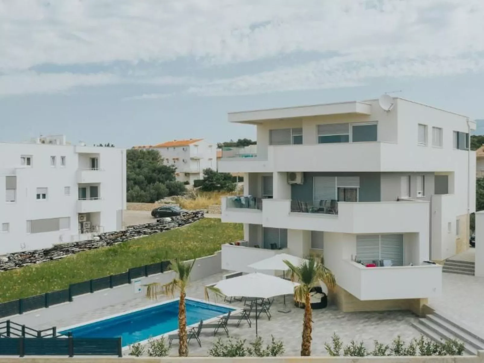 Pool Villa Aldura - Image-tags.info