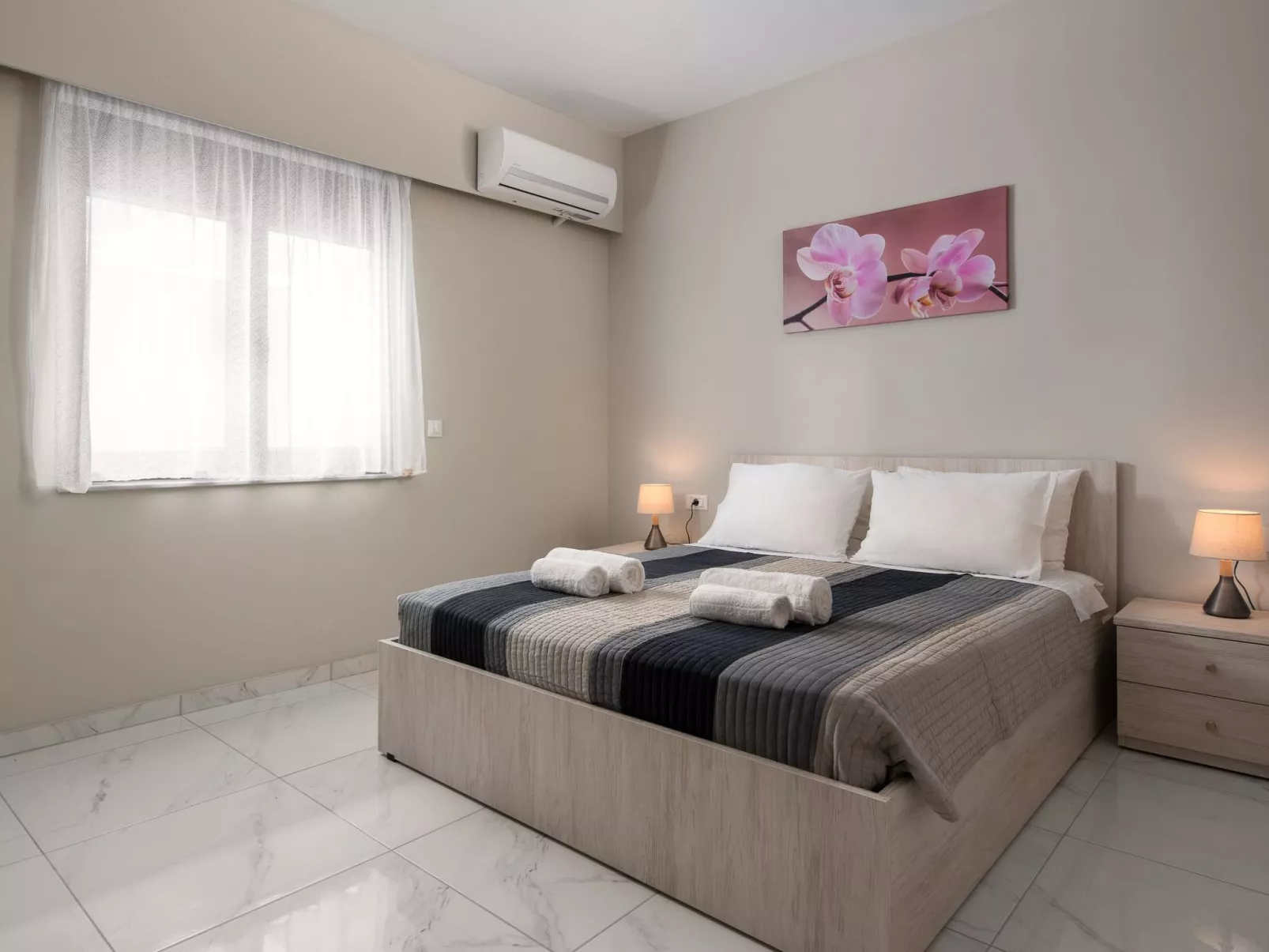 Artemis PoolFront - Image-tags.info