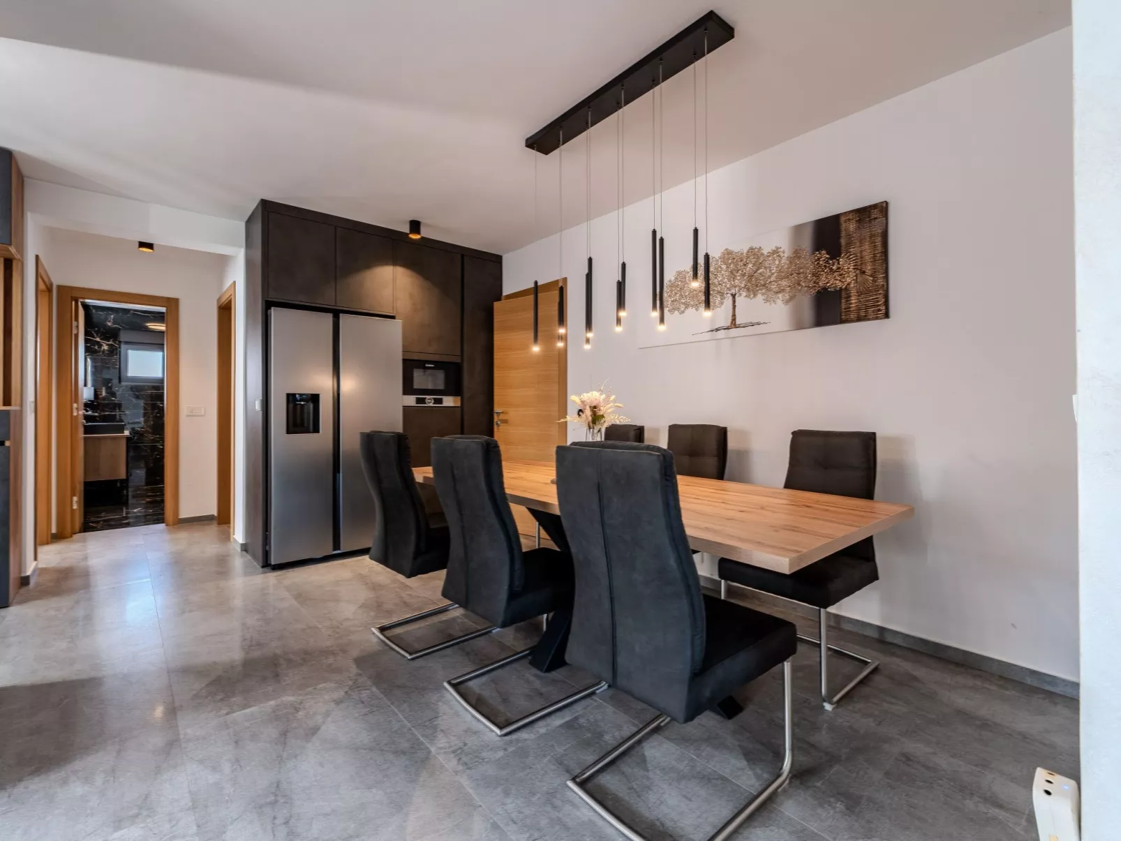 Royal 1 - Image-tags.info