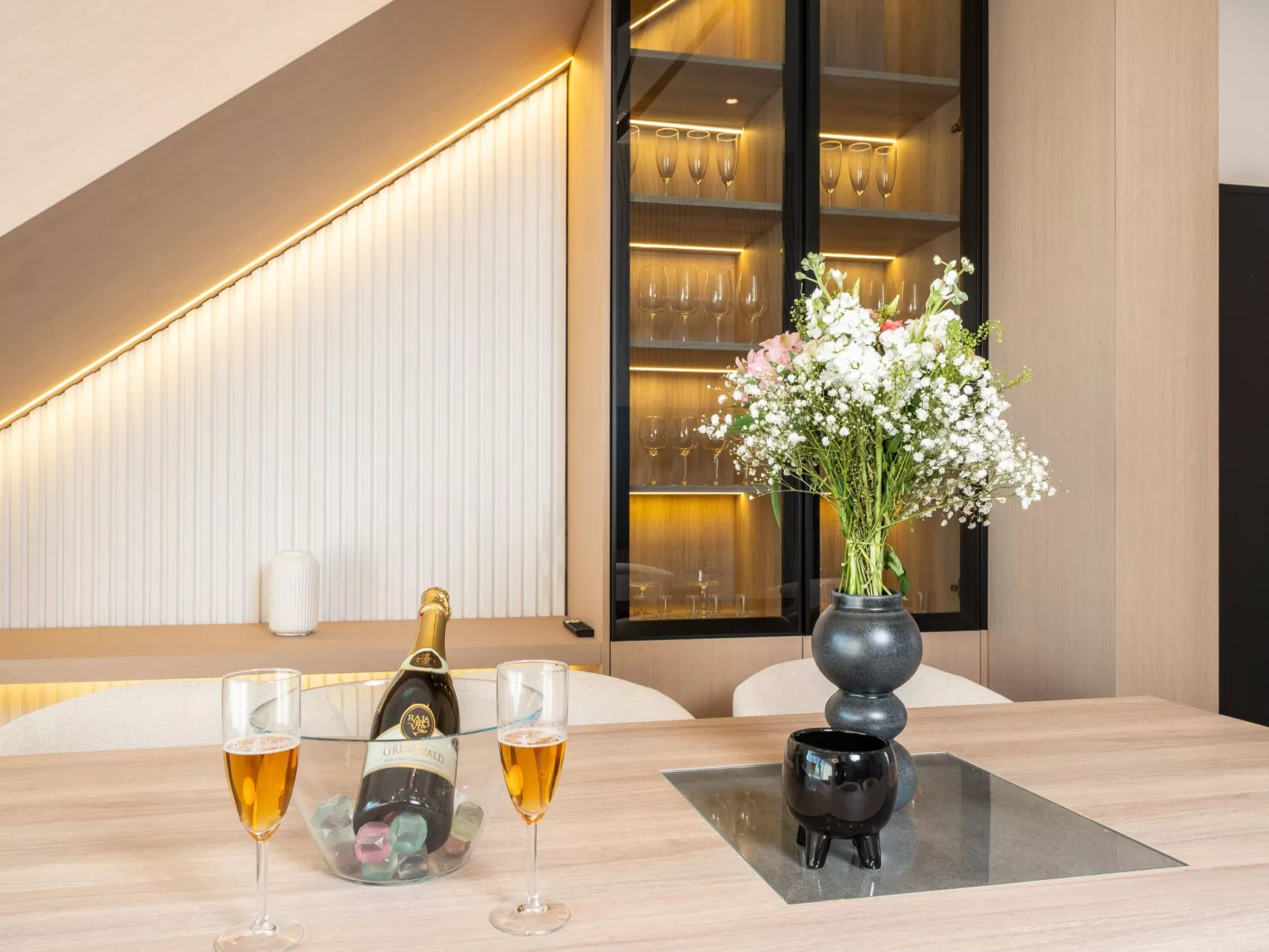 Vier-Schlafzimmer-Wohnung Dantela mit Tauchbecken - Binnen