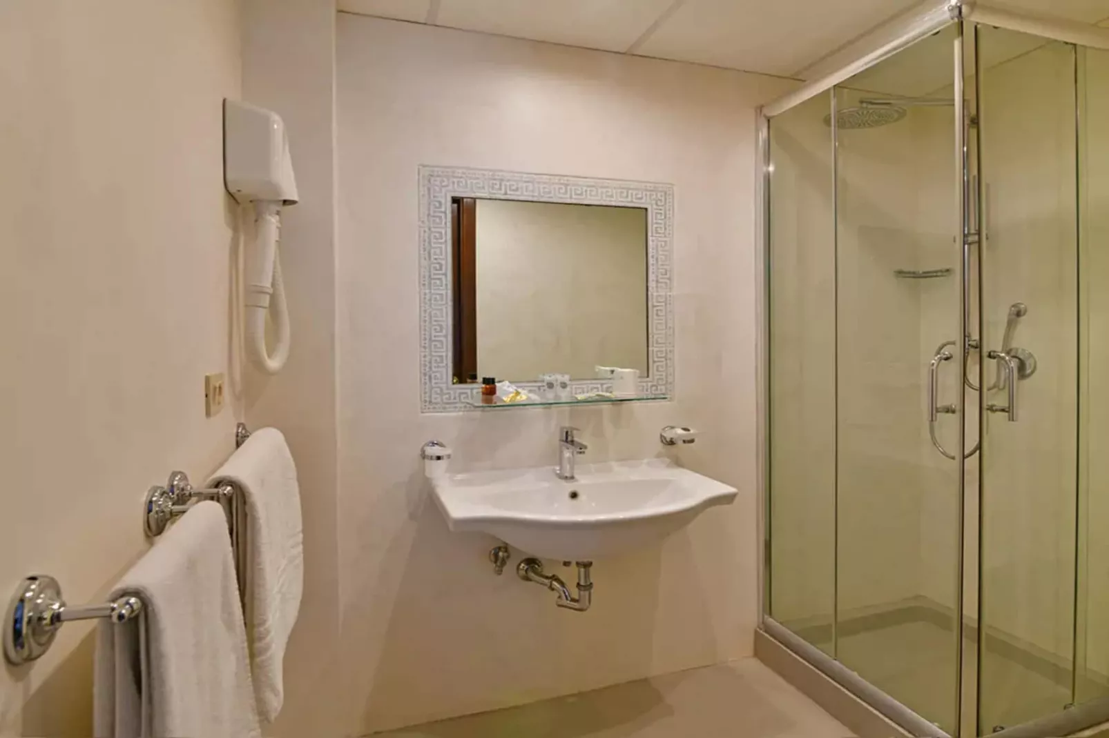 APARTMENTS VILLA LINDA - Bilo 2 Pax Basic Innerview - B2B B3B B4B - Badkamer