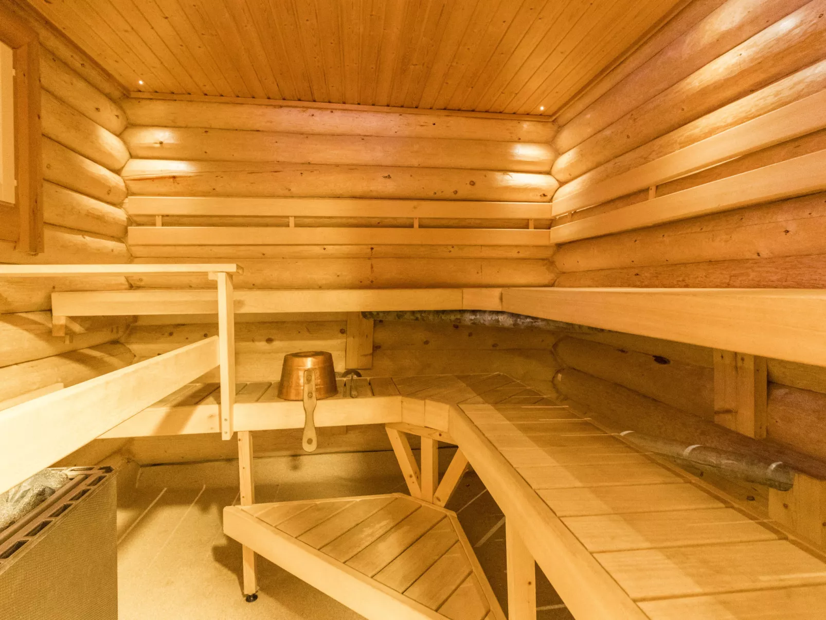 Salvostie 13, hetta - Binnen