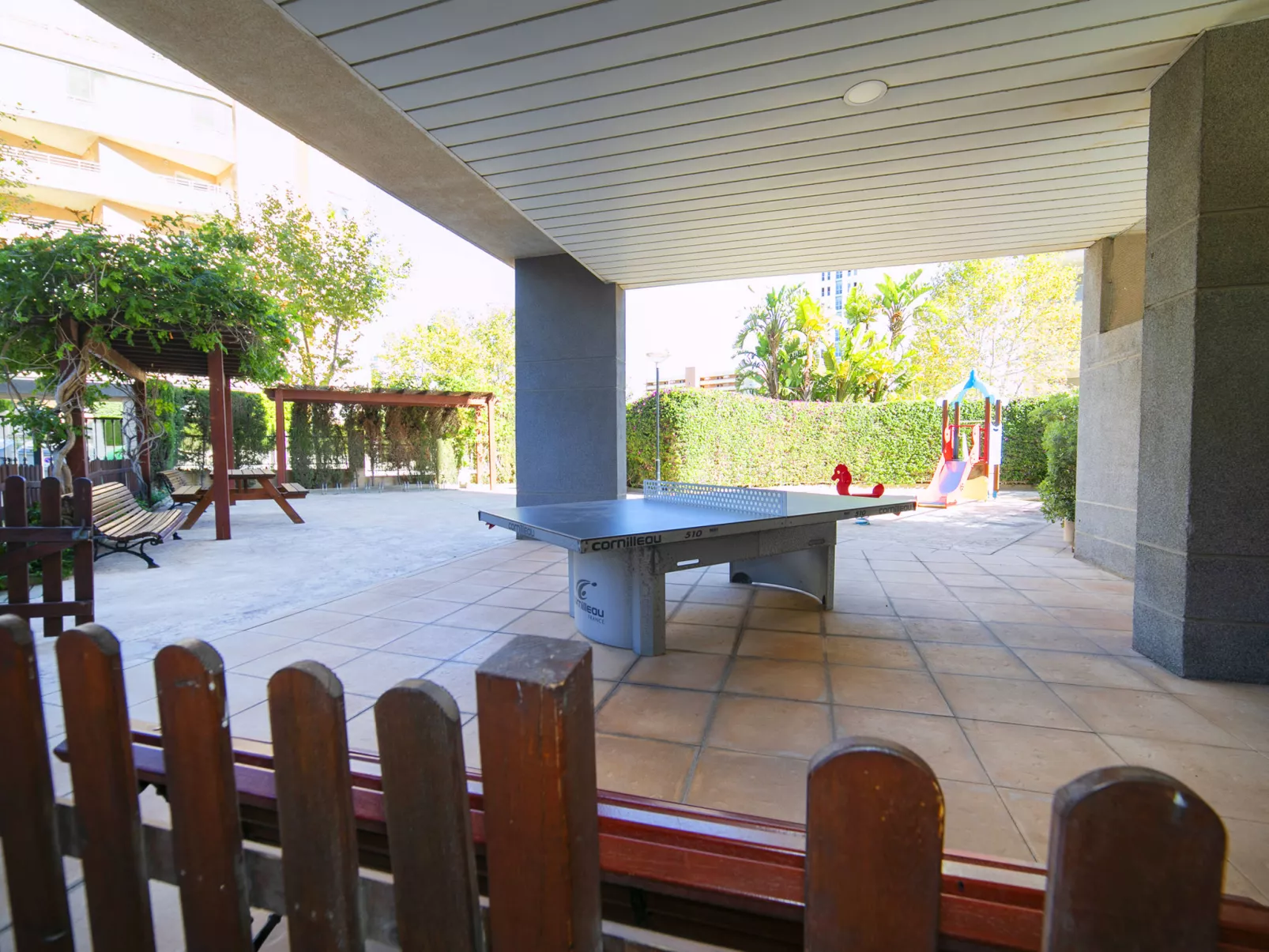 Apolo XVIII - Buiten