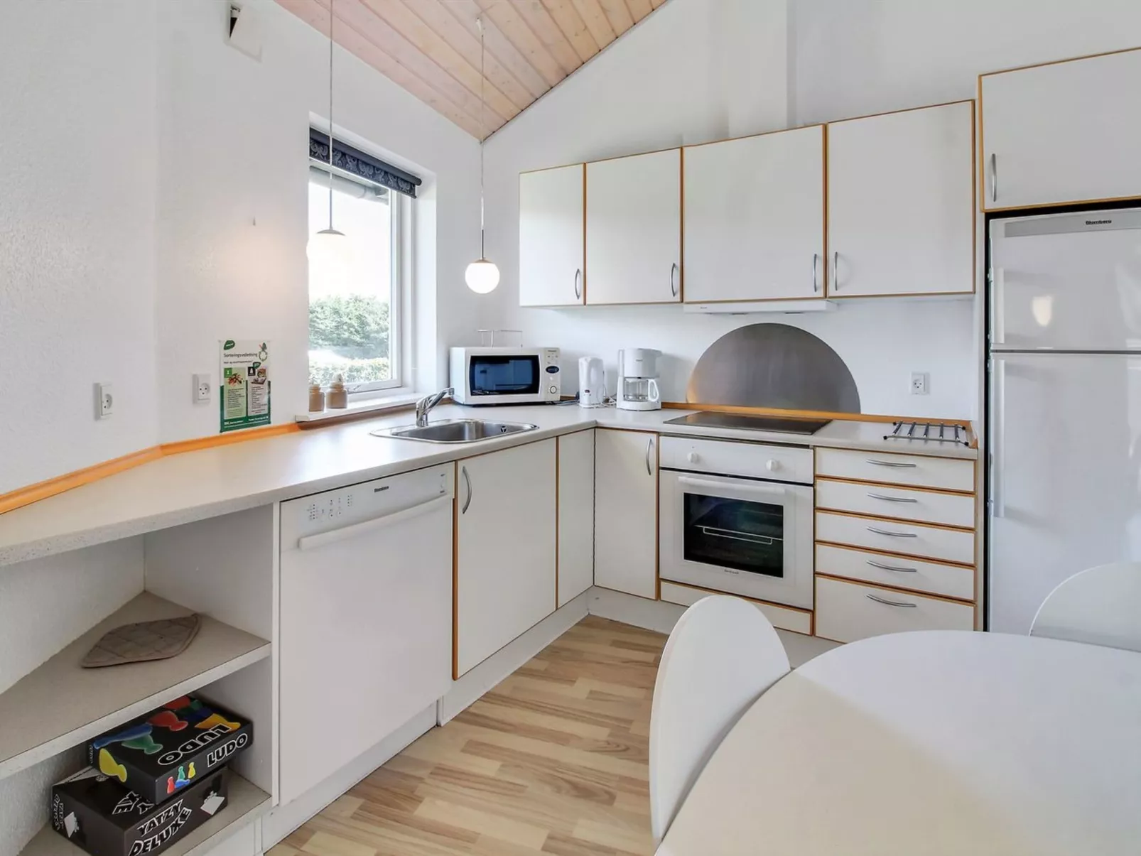 "Jani" - 25km from the sea-Binnen