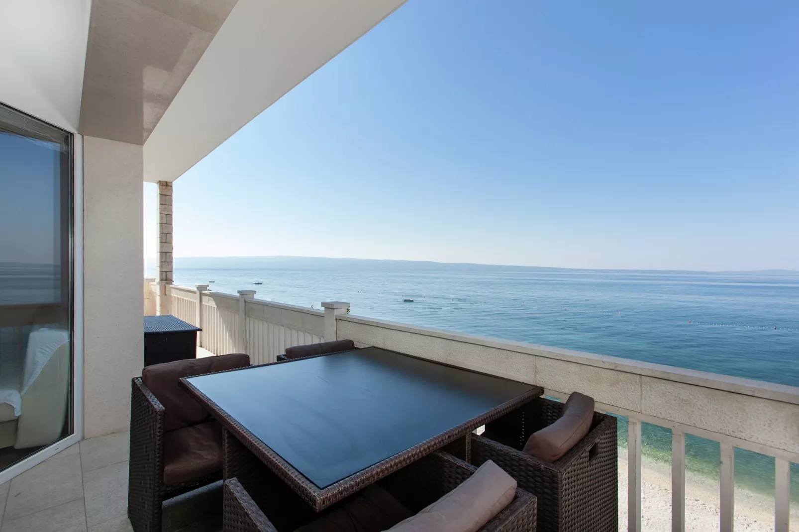 Luxury beach apartment-Terrasbalkon