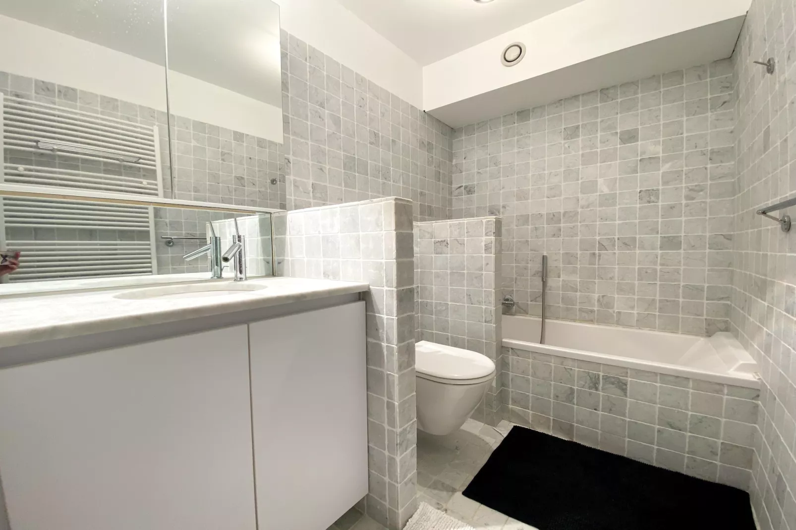 SUNFLOWER 0705GAR-Badkamer