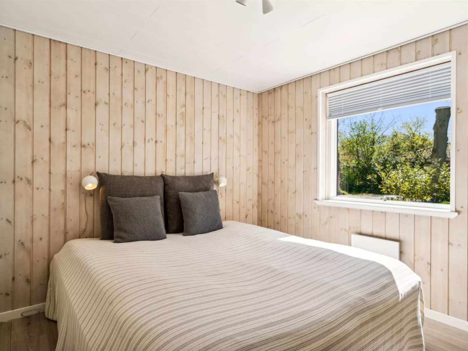 "Roze" - 450m from the sea - Binnen