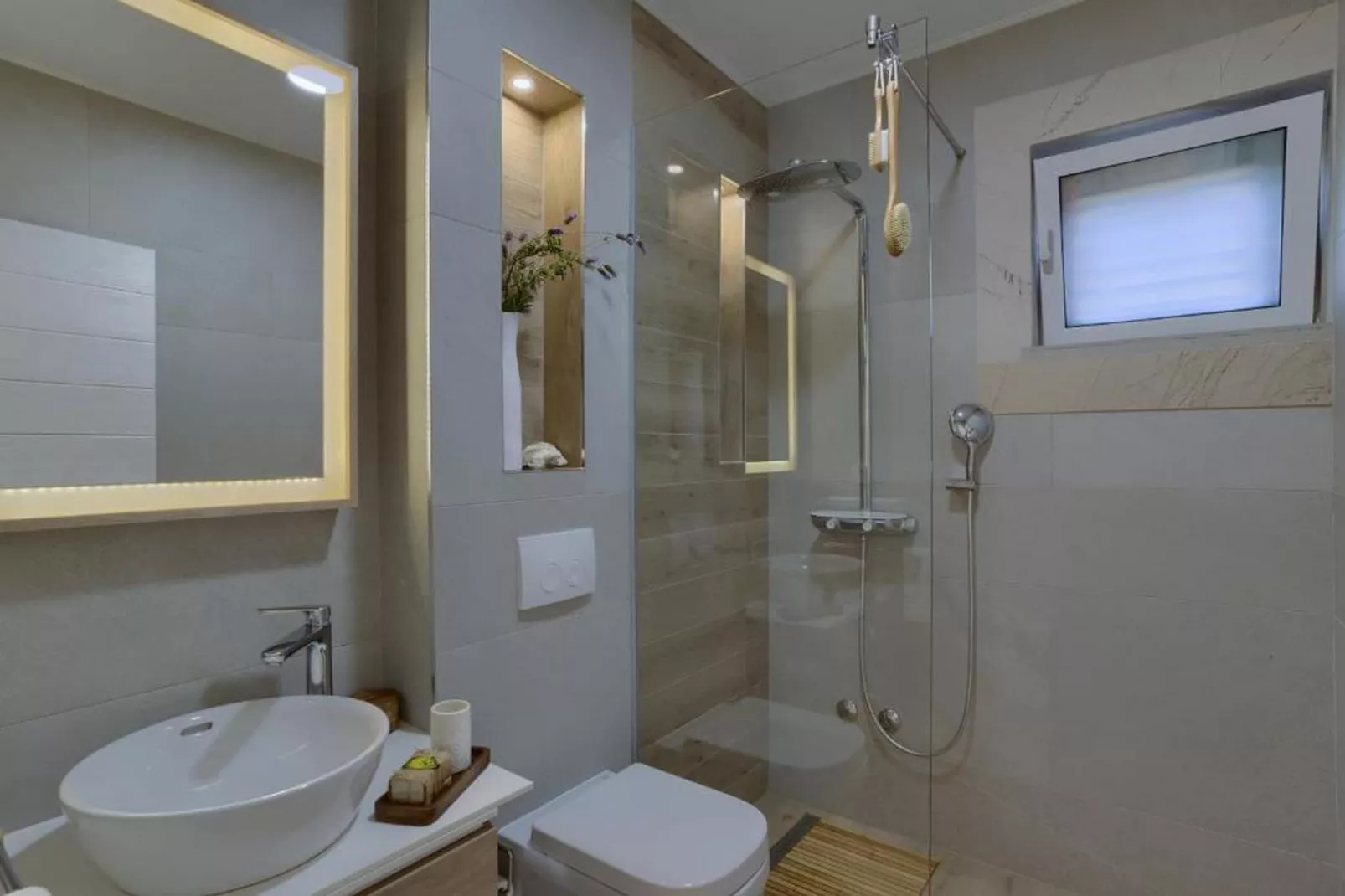 Villa Vera -Three Bedroom Villa with Swimming pool - Badkamer