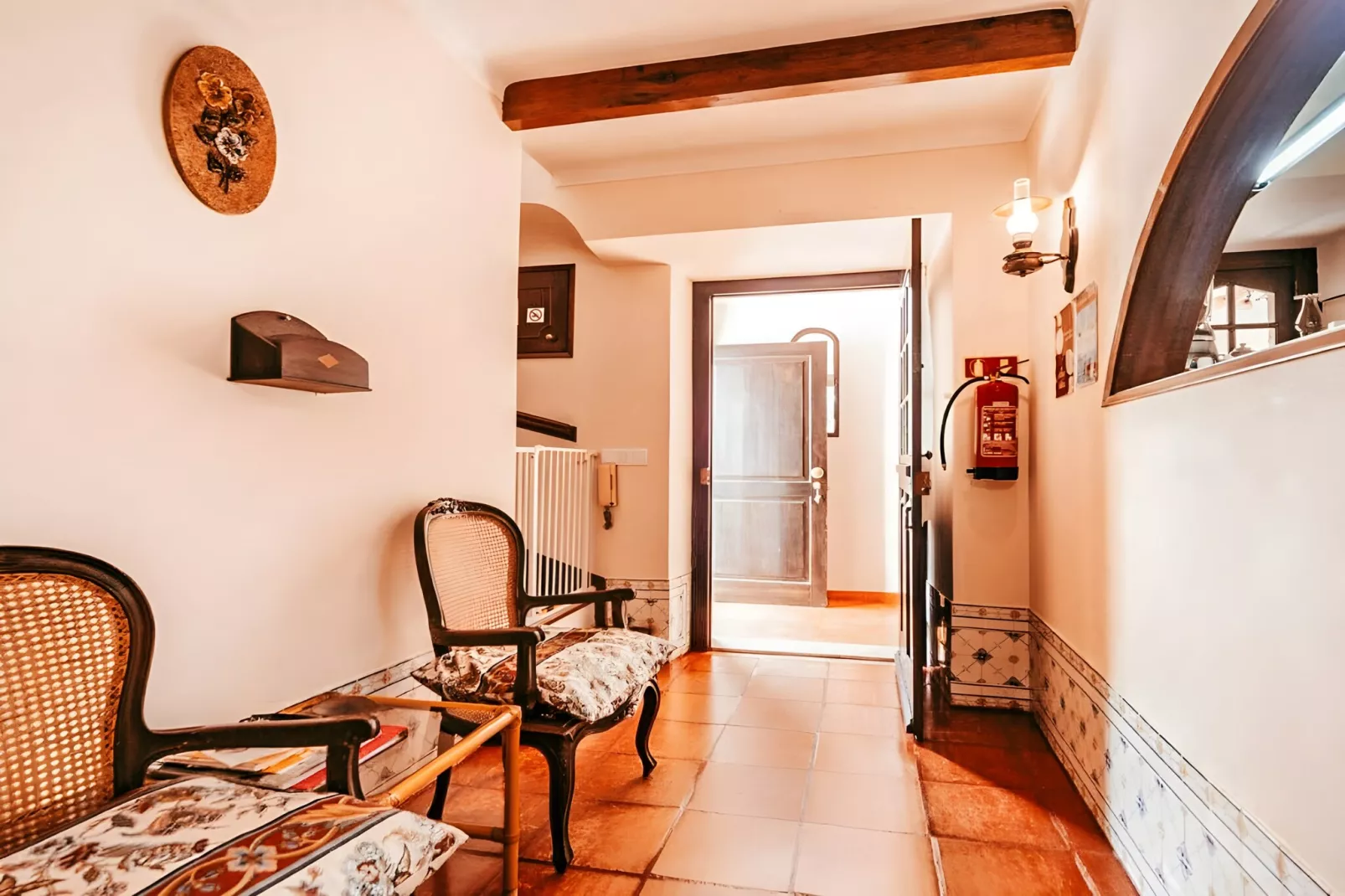 Oliveira's Houses By Gthouse-Overloop