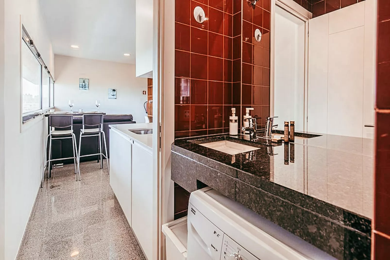 Trendy Apartment River View By Gthouse - Keuken