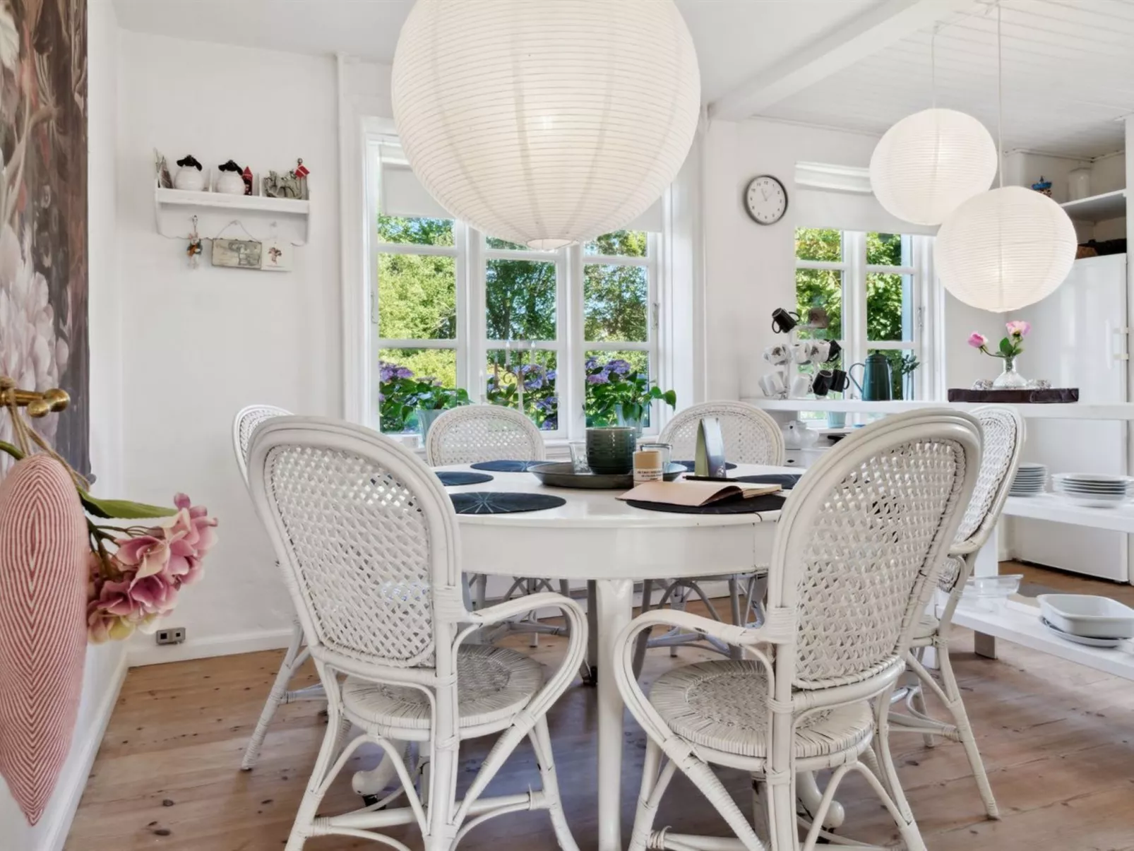 "Tuva" - 3.6km from the sea-Binnen