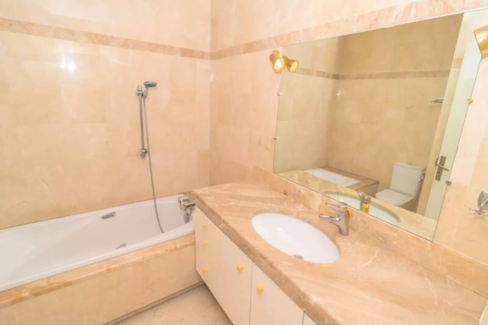 4 Pcs Terrasse Vue Mer Panoramique Baie Cannes &agrave; Vos Pieds Olam Properties-Image-tags.