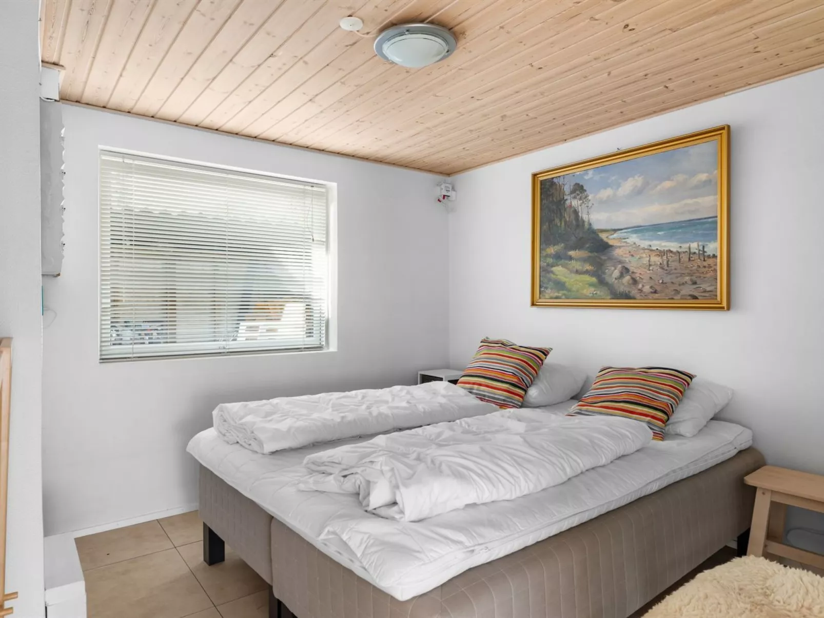 "Yngvy" - 10m from the sea-Binnen