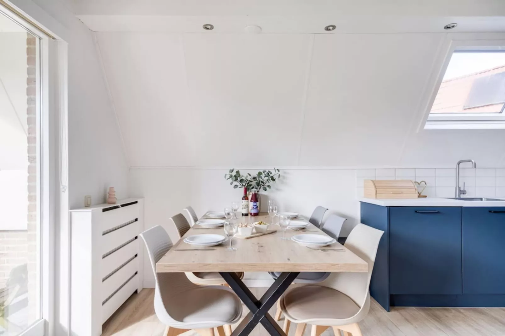 107 | Buizerd | Fijne bungalow met ruime tuin-Eetkamer