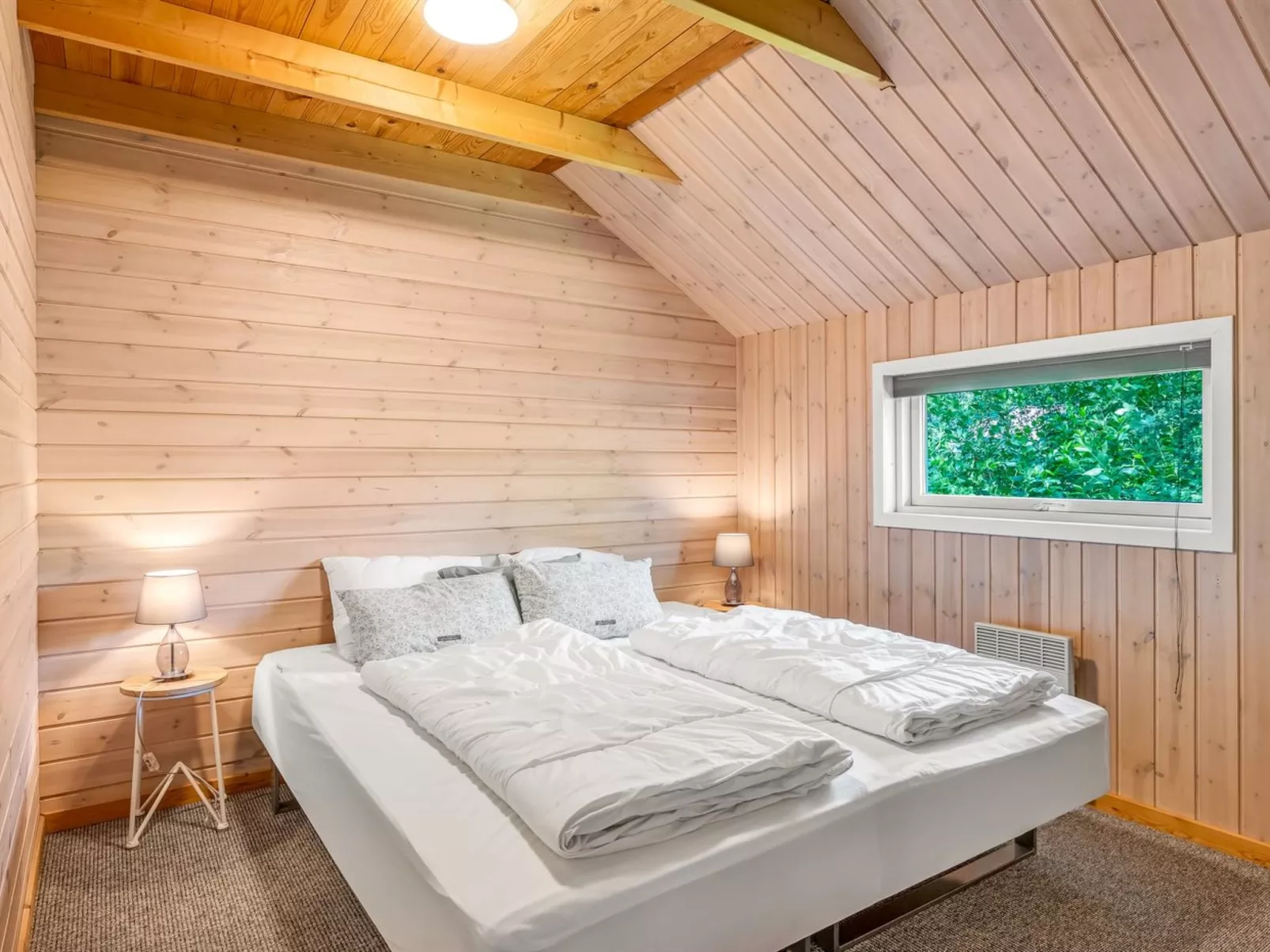 "Iorund" - 10km from the sea-Binnen