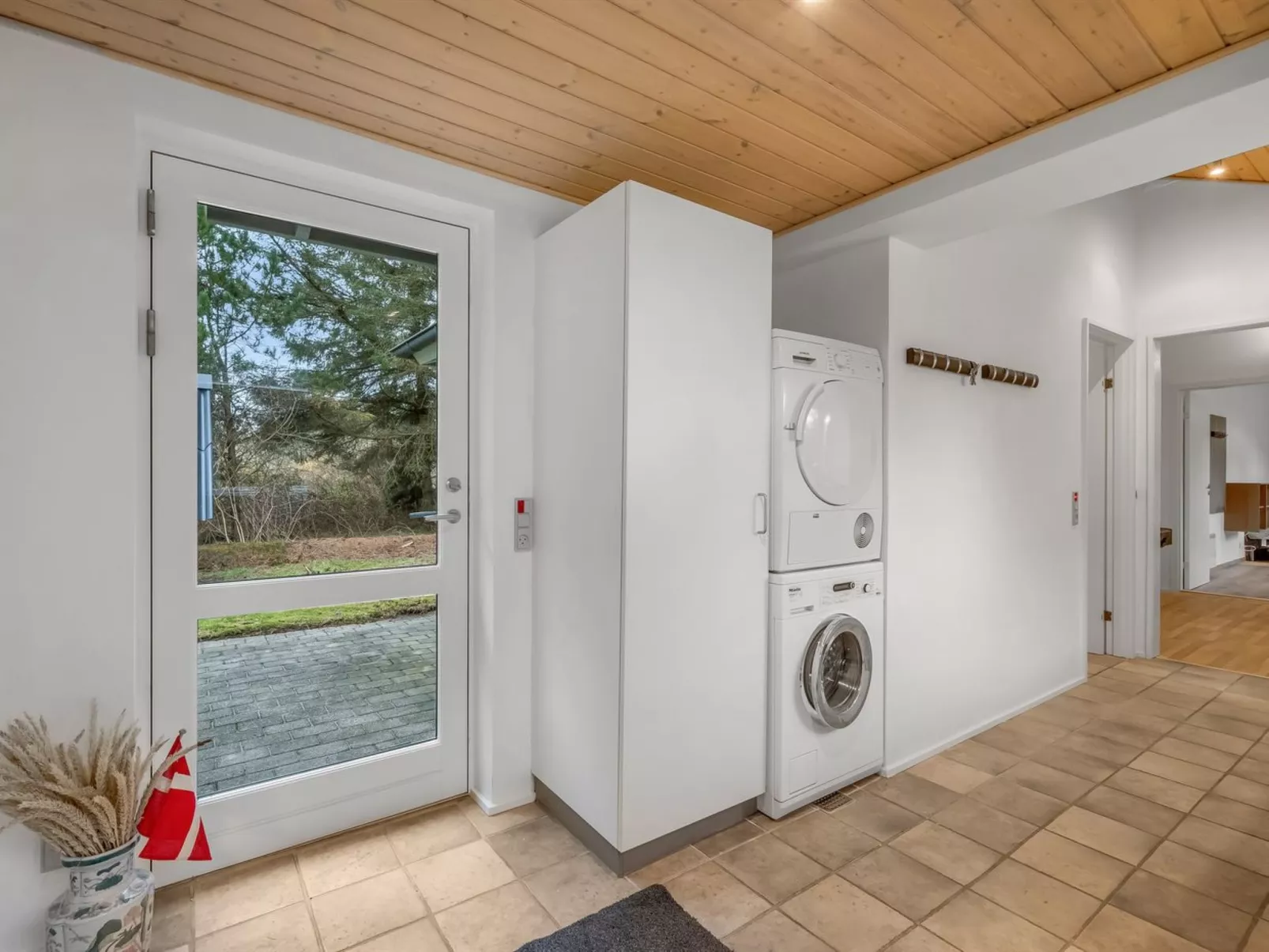 "Nele" - 1.4km from the sea-Binnen