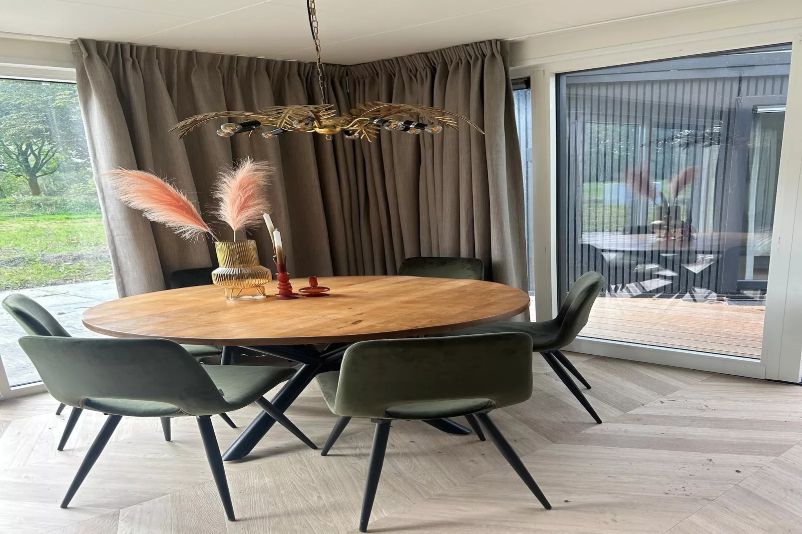 De Steppe 12 pax - 1-Eetkamer