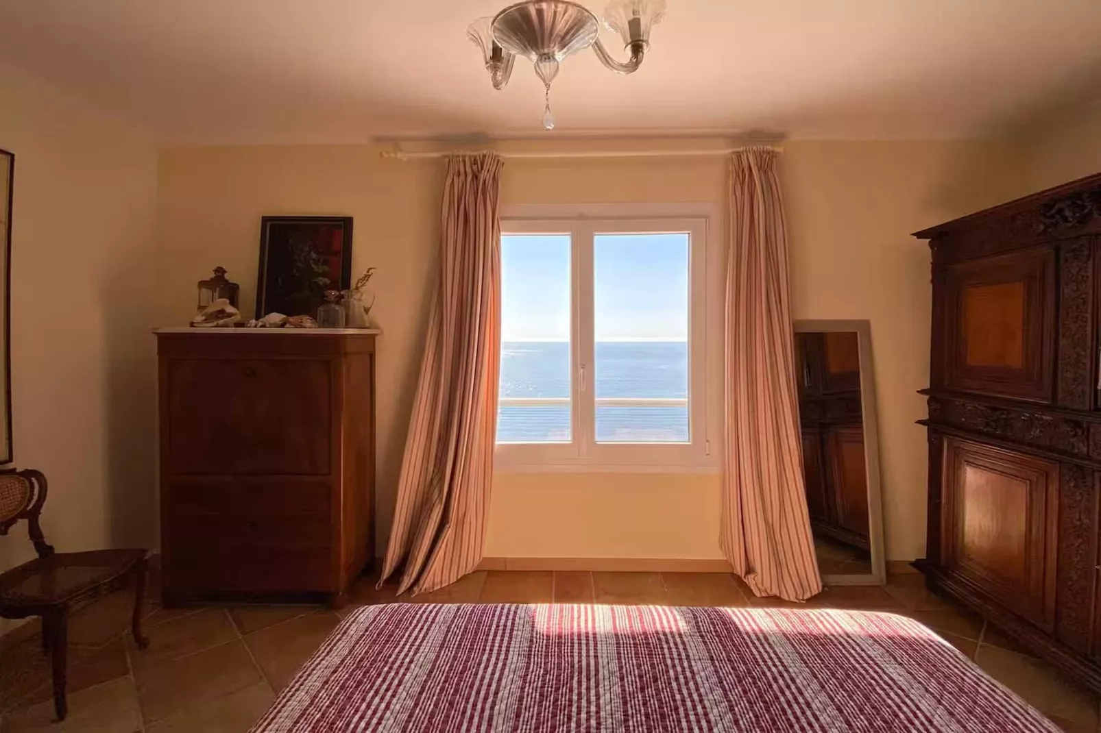 Villa plage privée vue sur la mer-Slaapkamer