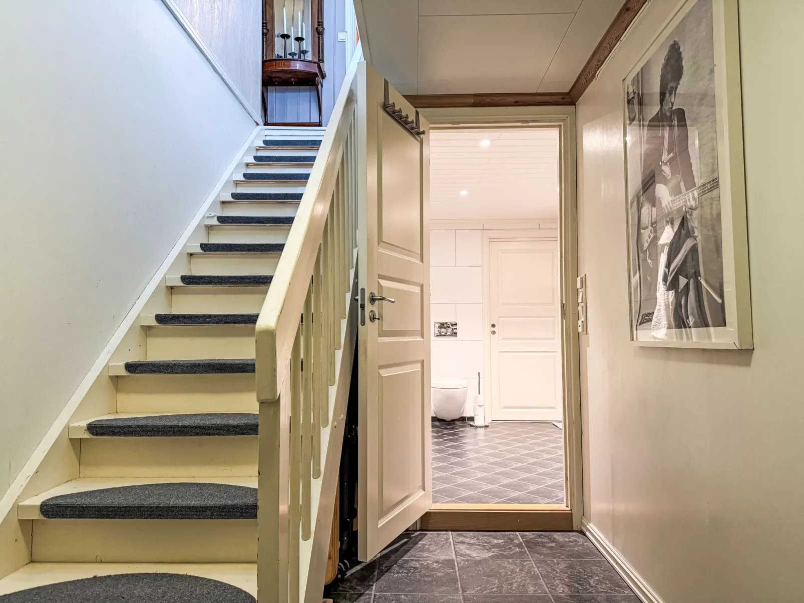 Høyanger Panorama - Binnen