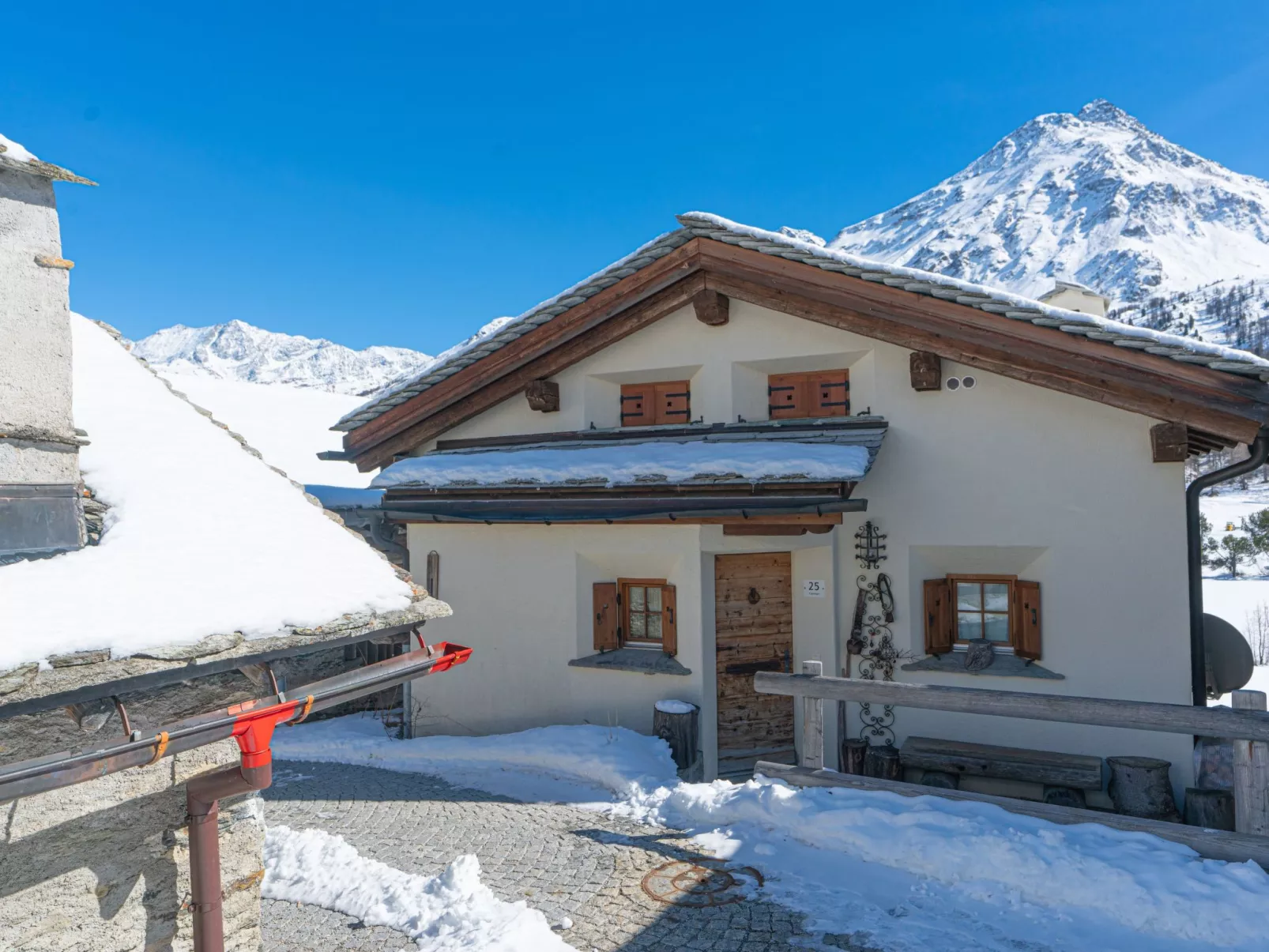 Chesa Cavril - Image-tags.info