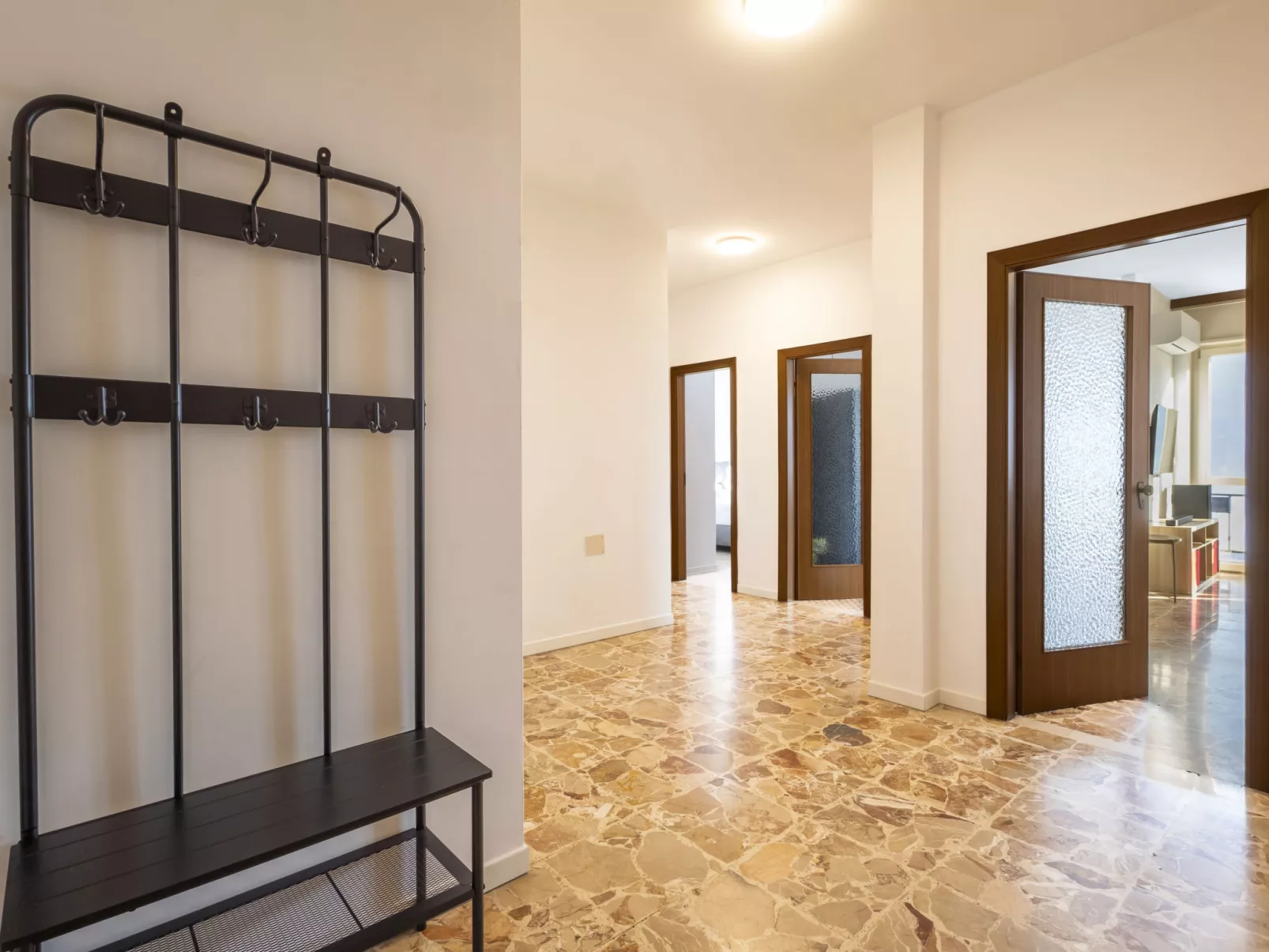 Lovere Balcony View - Binnen