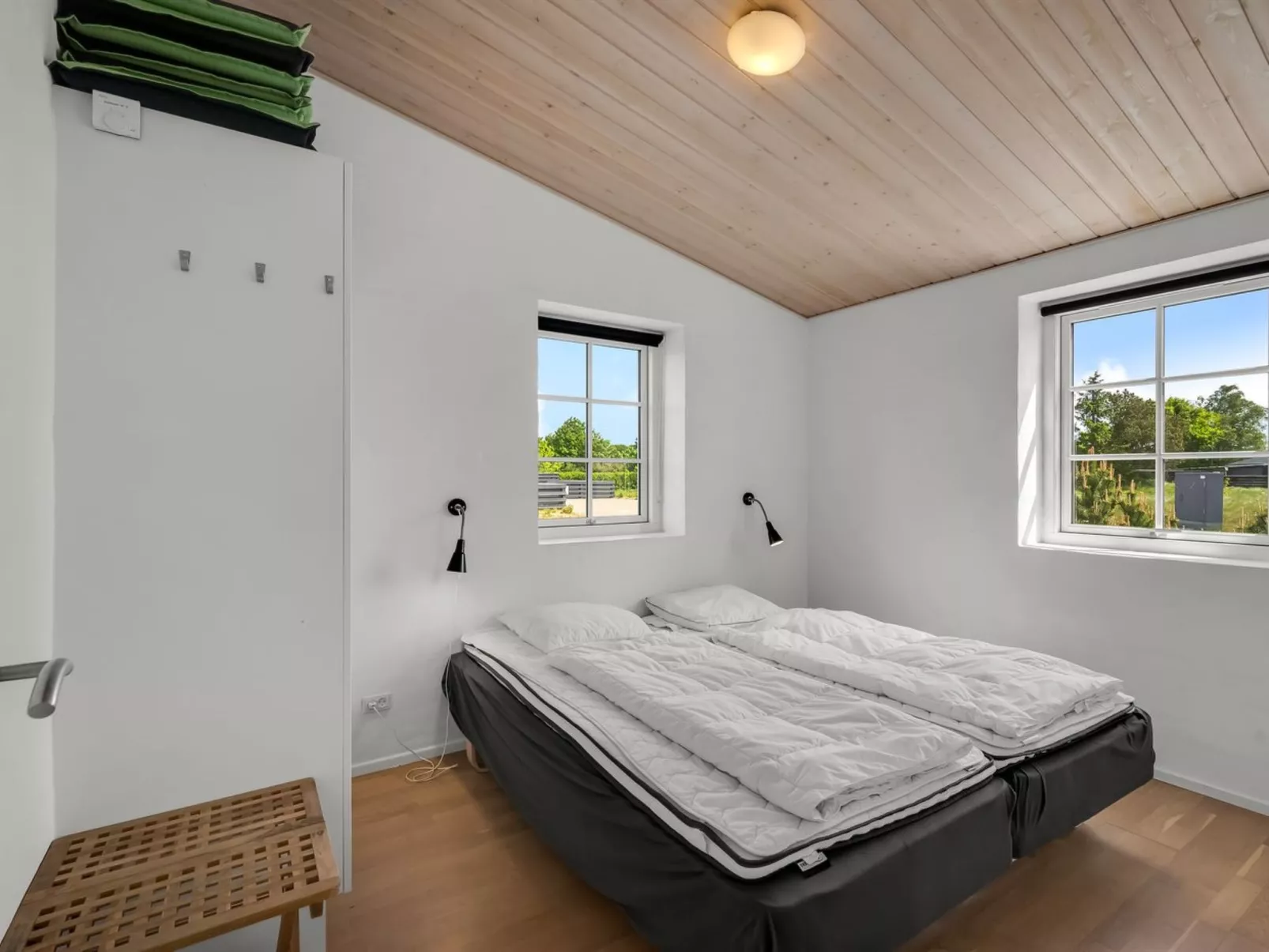 "Donco" - 3.2km from the sea - Binnen