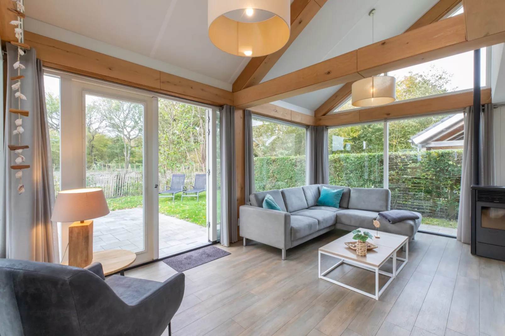 Zonnedorp 21  Beach Villa Joya Renesse | Luxury Beach Villa with Sauna - Woonkamer