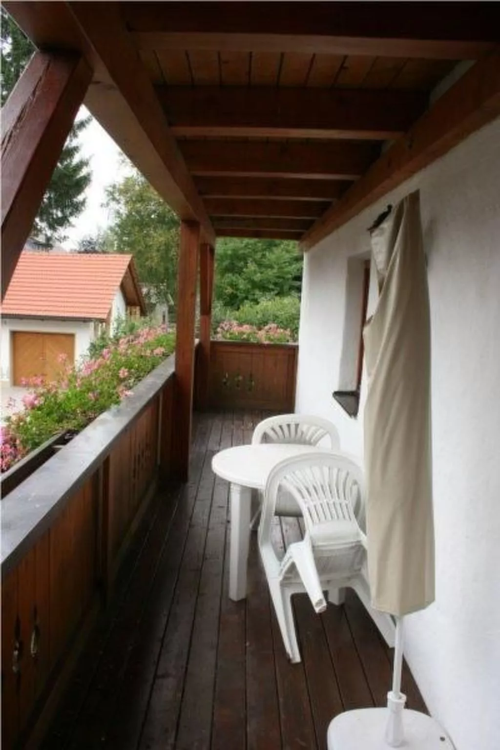 Wohnung mit einem schönen großen Balkon - Image-tags.info